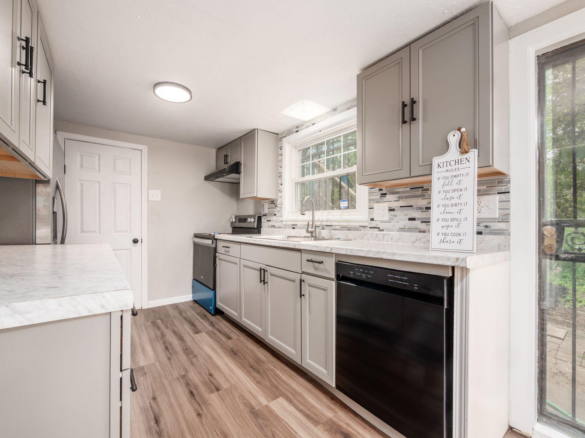 2471 Sunbury Road Property Photo 15
