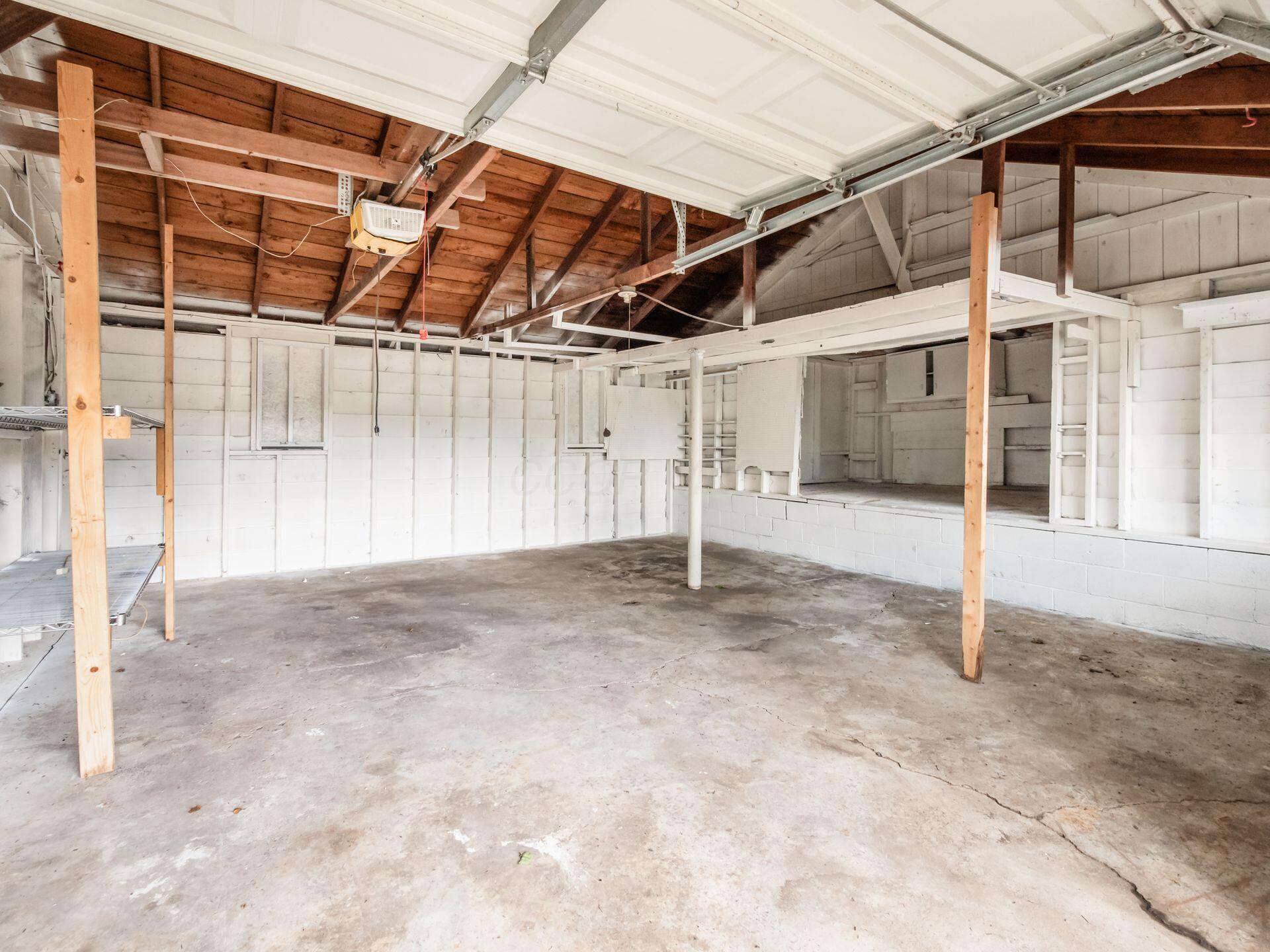 2471 Sunbury Road Property Photo 32