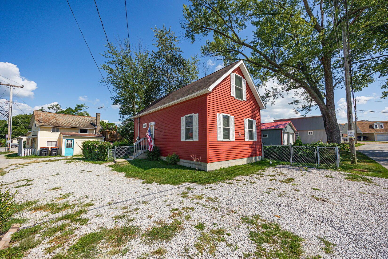 5 Rosebraugh Circle E Property Photo 2