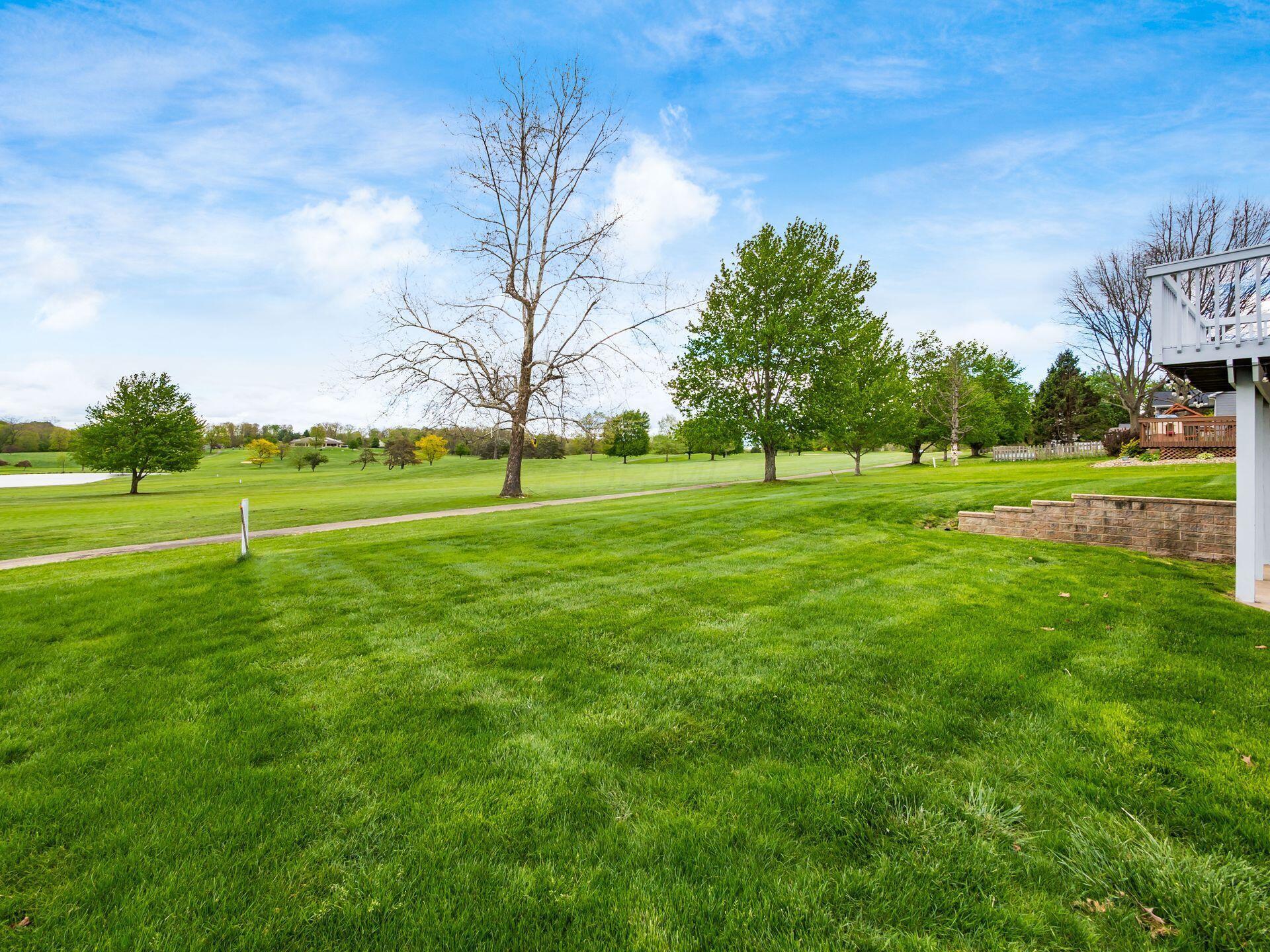 868 Fairway Drive Property Photo 4