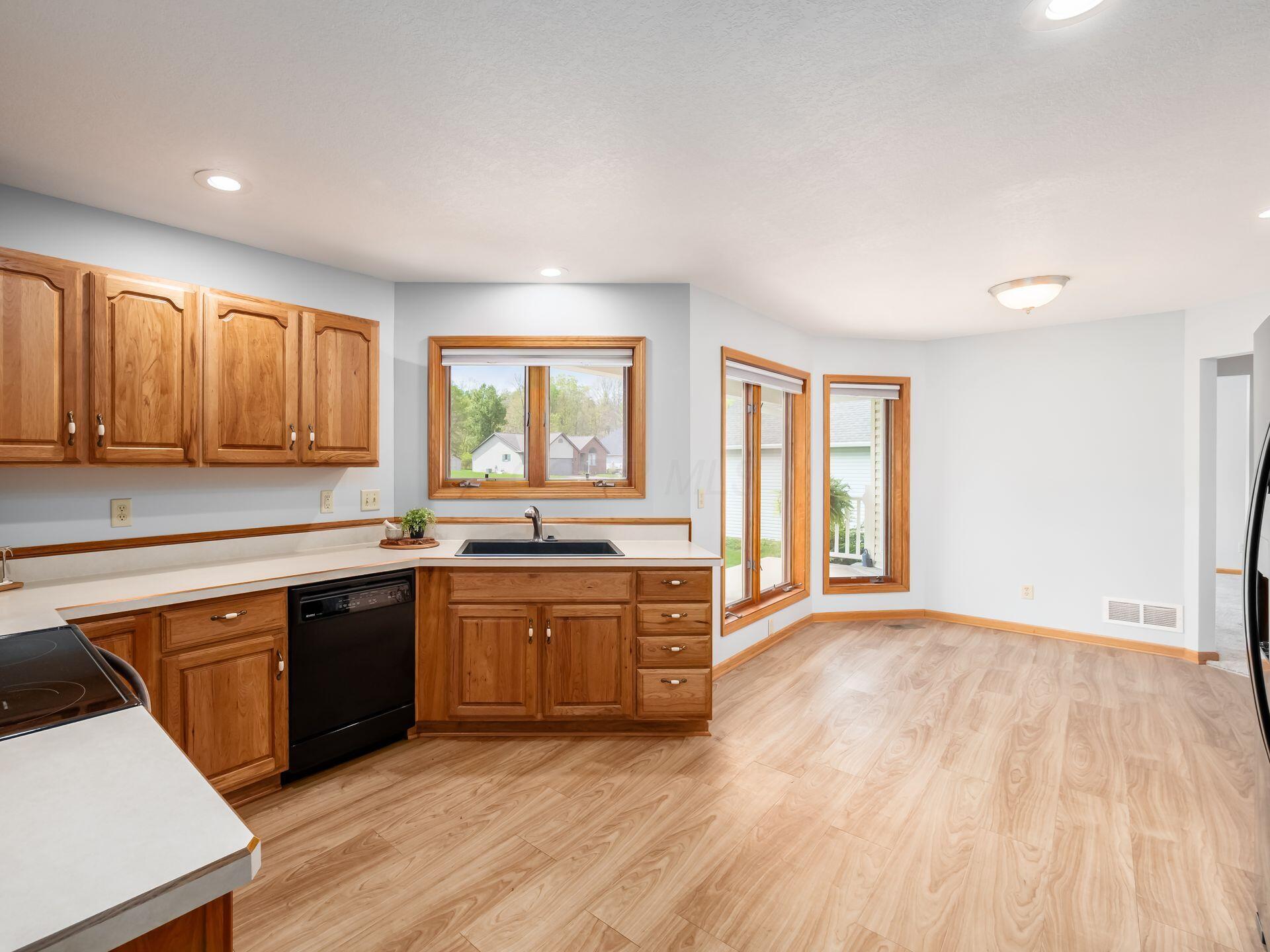 868 Fairway Drive Property Photo 17