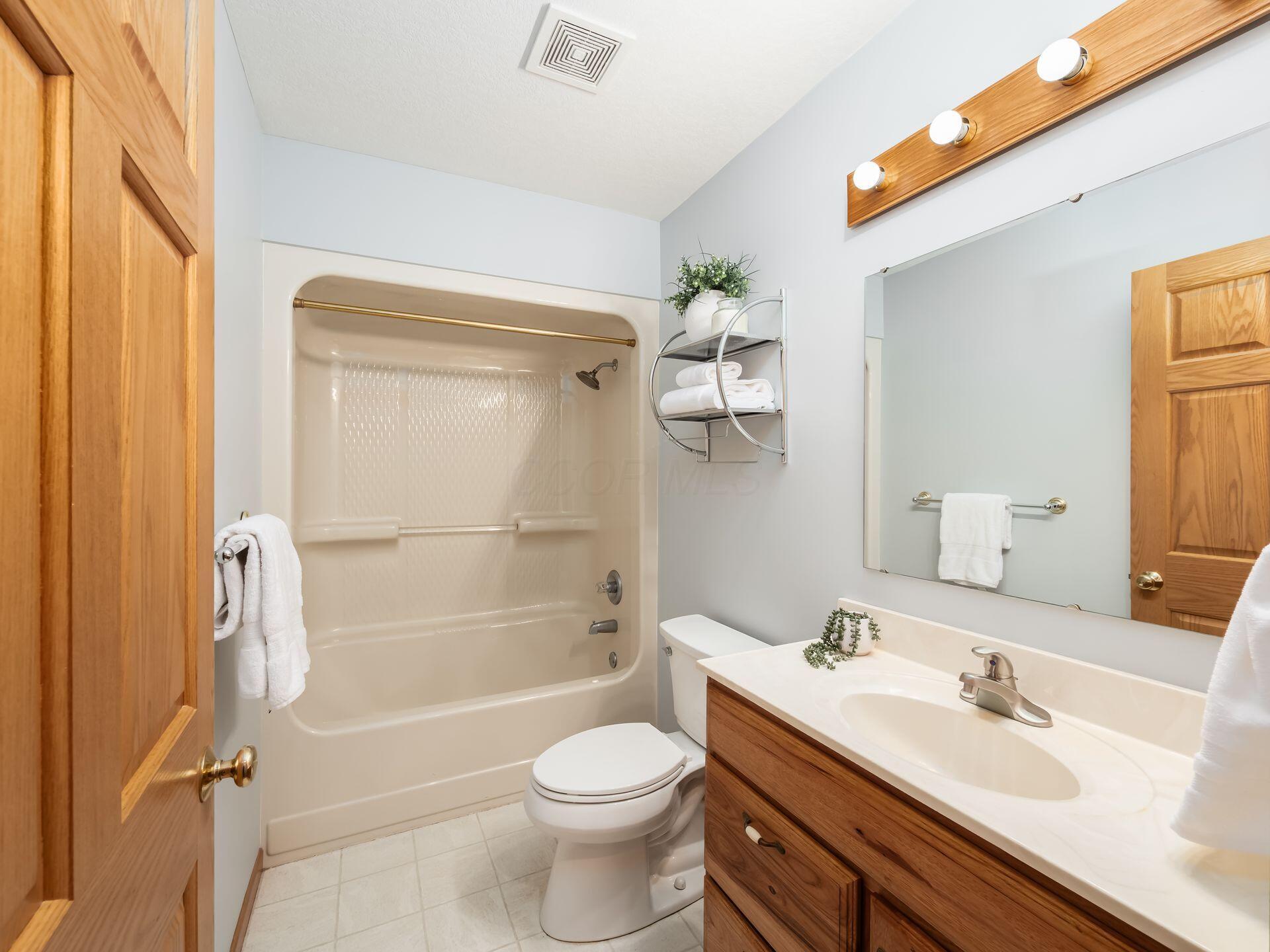 868 Fairway Drive Property Photo 28