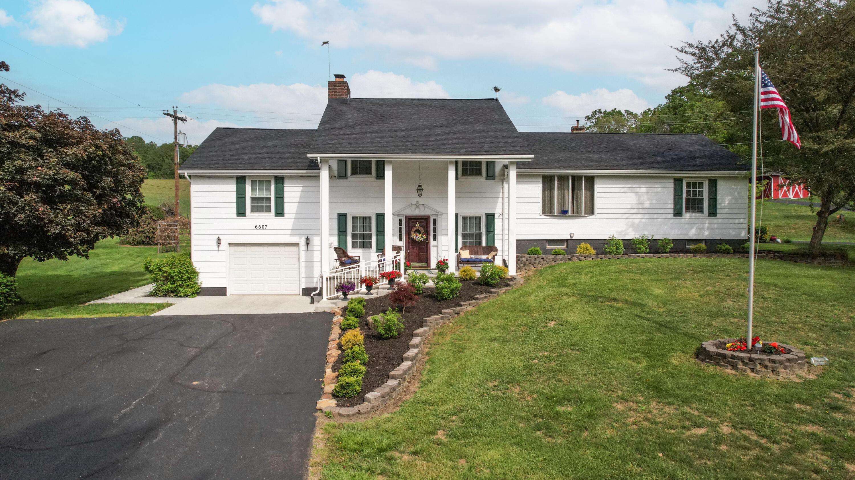 6607 State Route 140 Property Photo 1