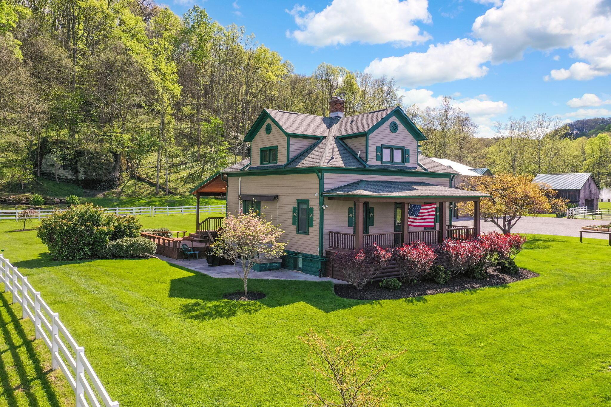 26021 Bailey Road Property Photo 9