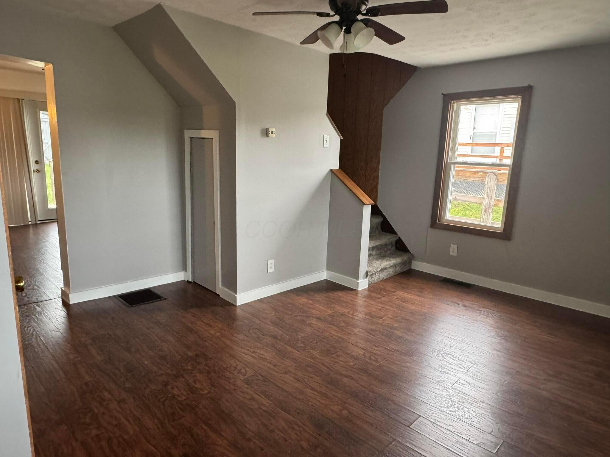 2 E Vine Street Property Photo 7