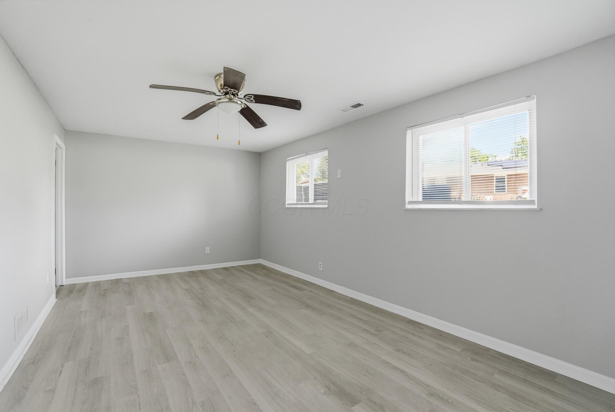1805 Coretta Court Property Photo 32