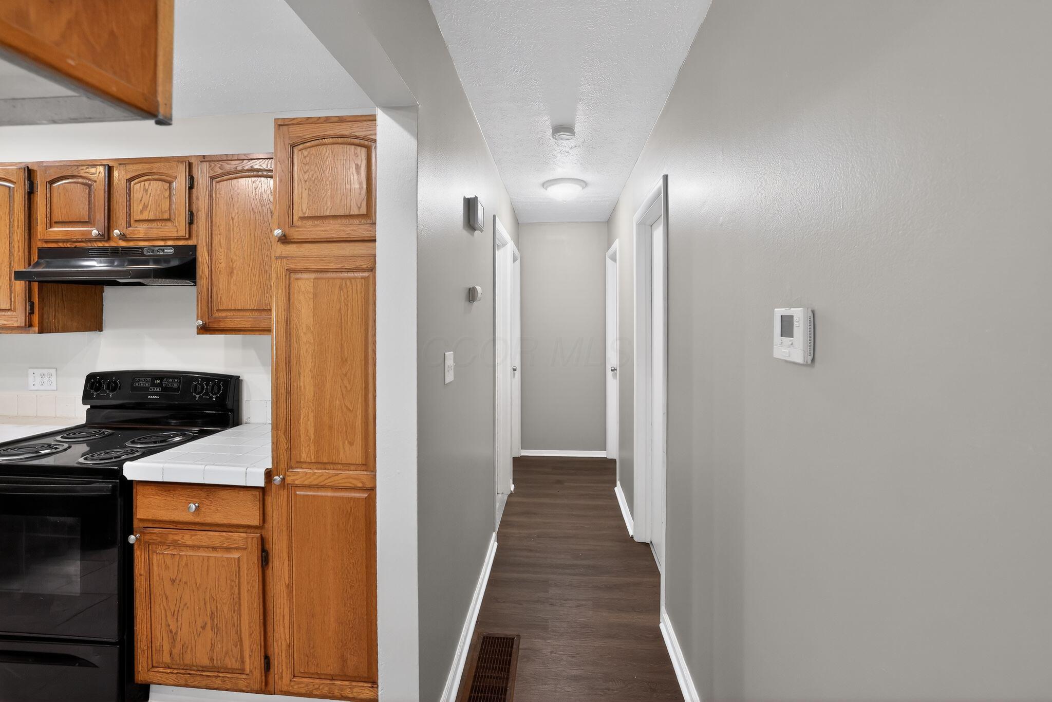 1795 Eastbrook Drive S Property Photo 36