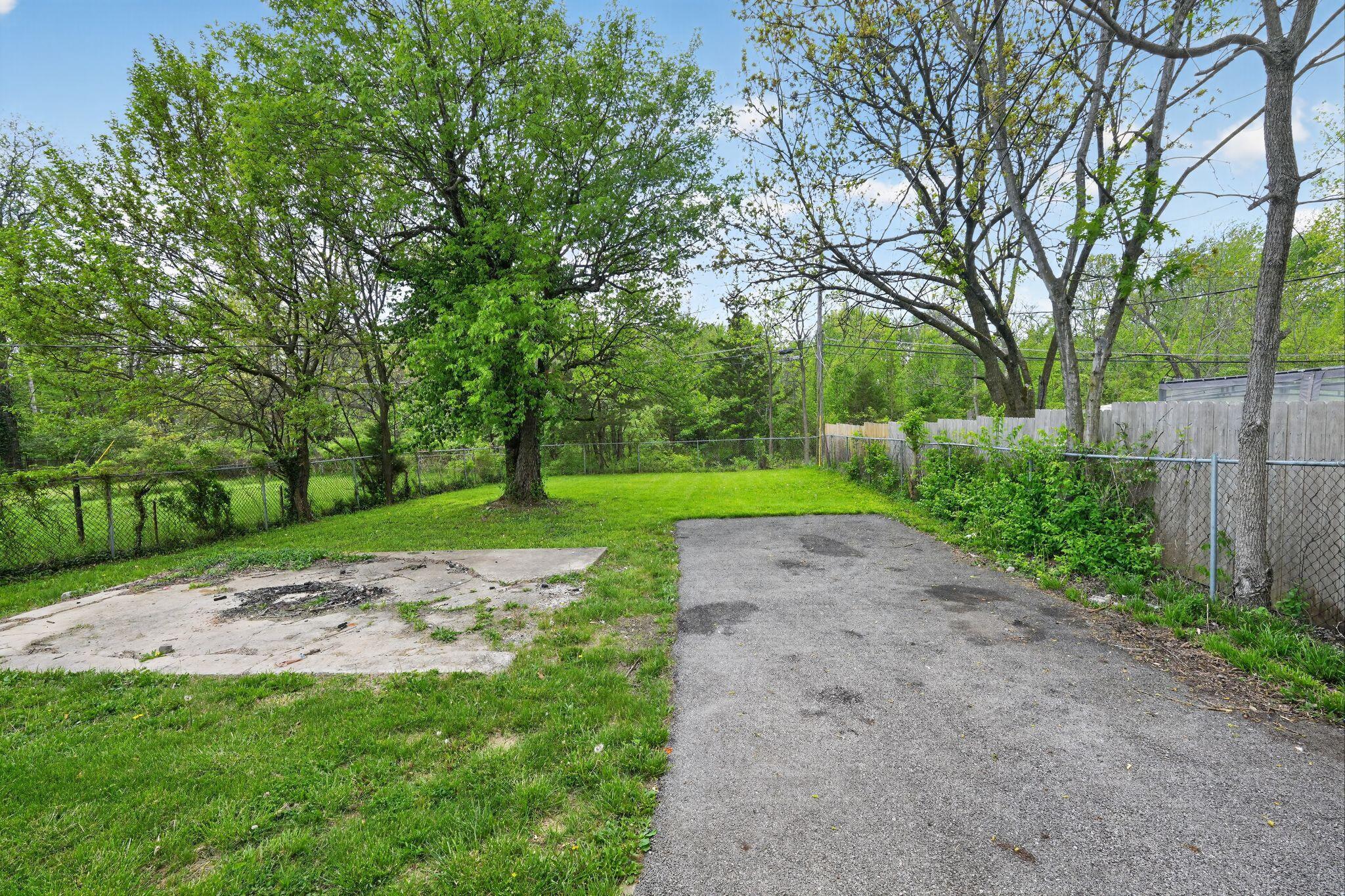 2181 Middlehurst Drive Property Photo 6