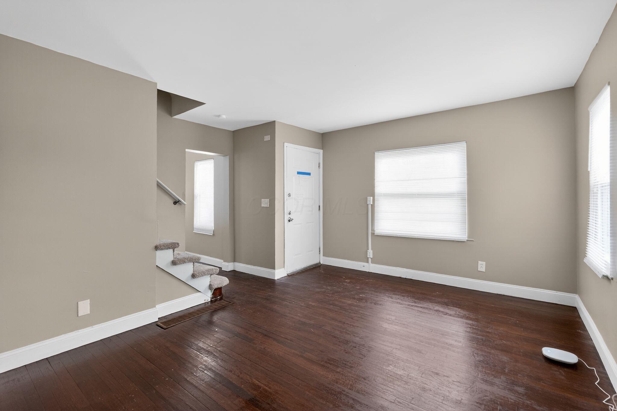 2181 Middlehurst Drive Property Photo 9
