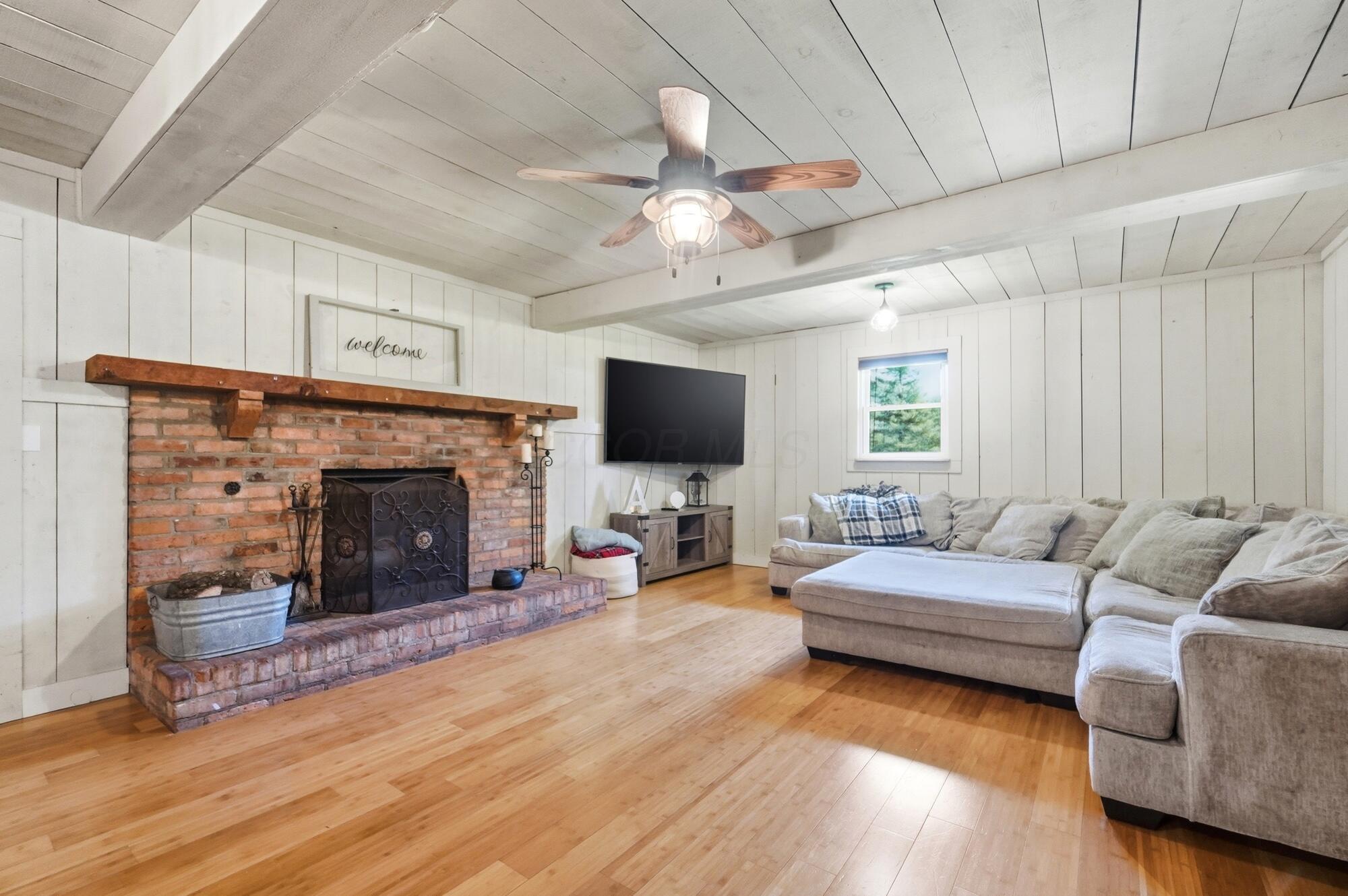 10977 Mckendree Road Property Photo 4