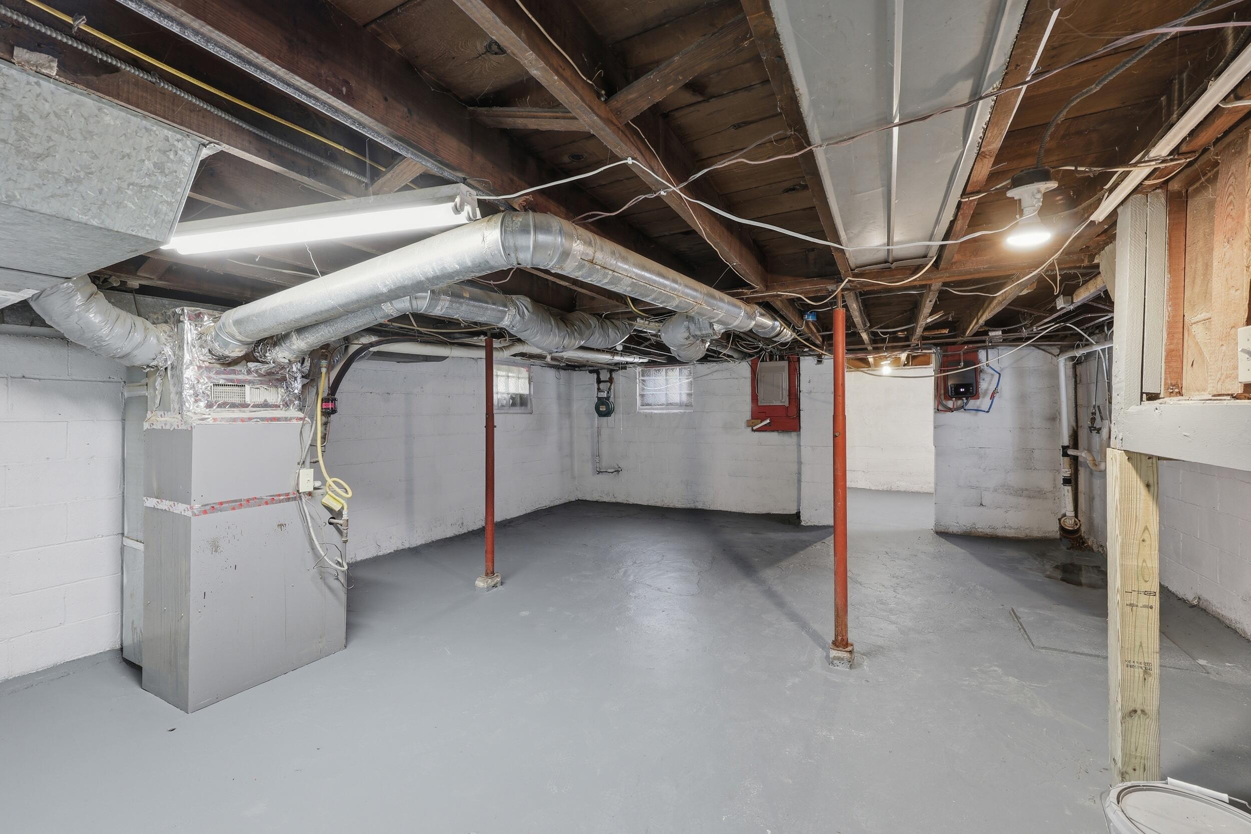 2584 Eakin Road Property Photo 21