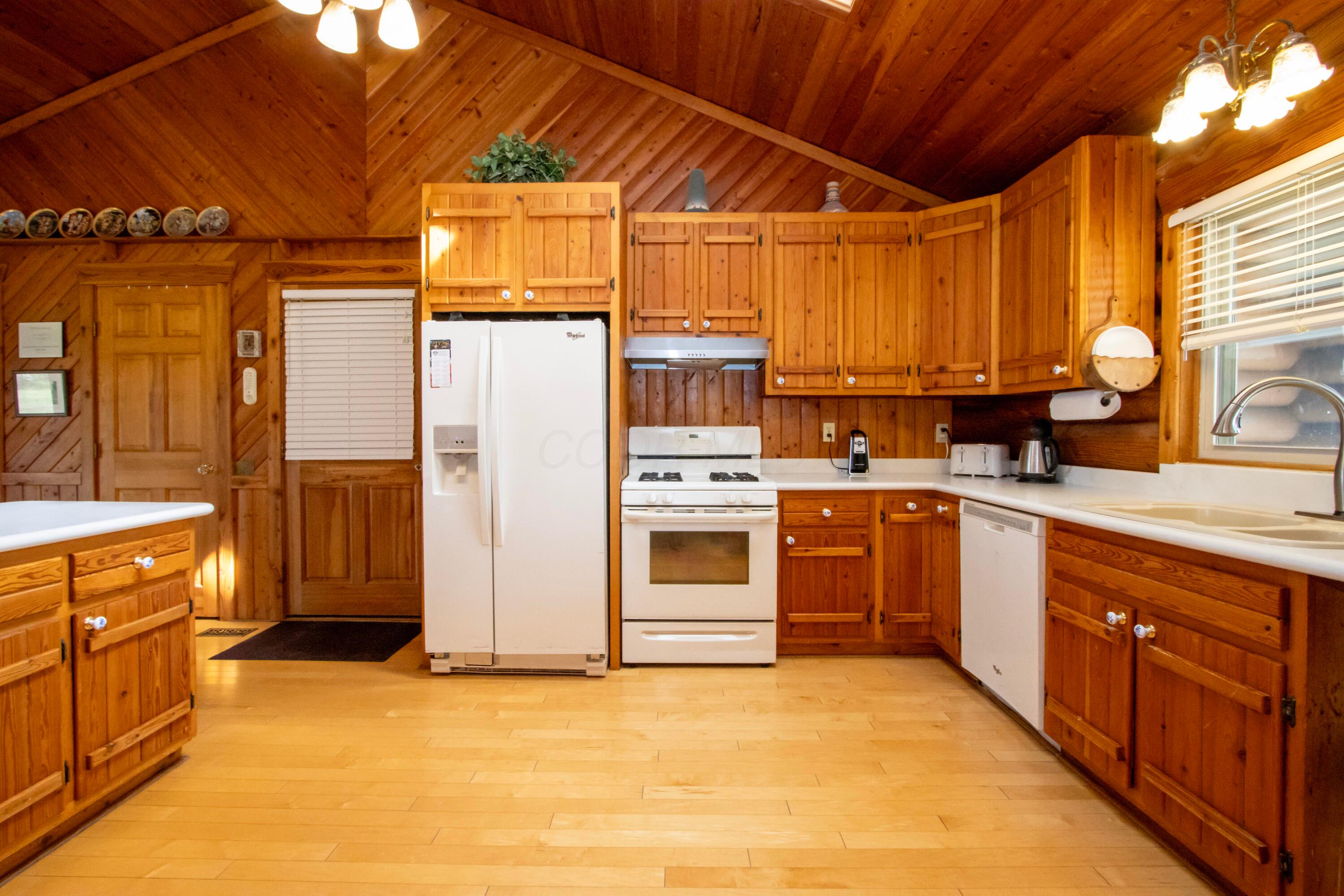 454 State Route 60 Property Photo 11
