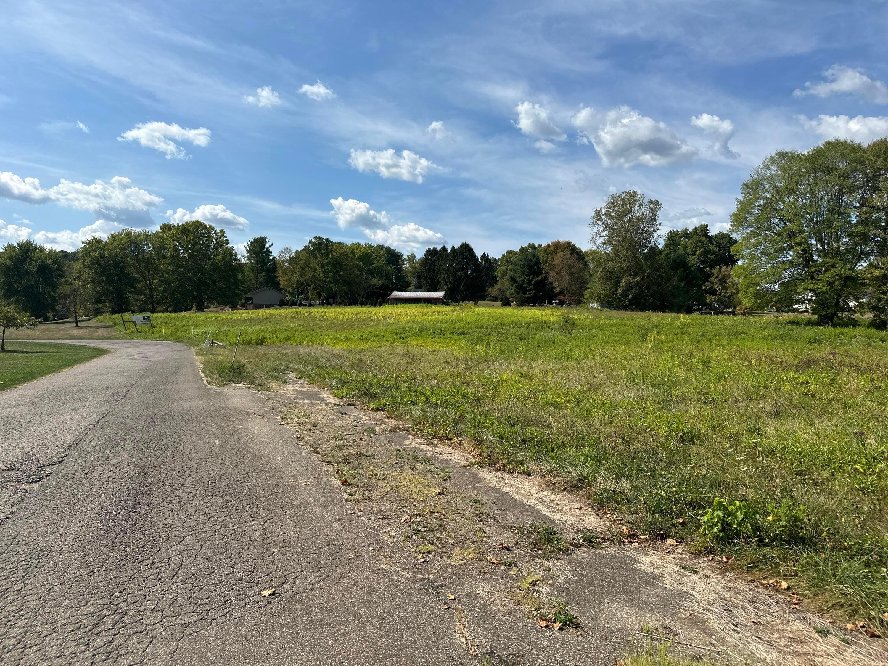 867 Karshner Avenue Property Photo 4