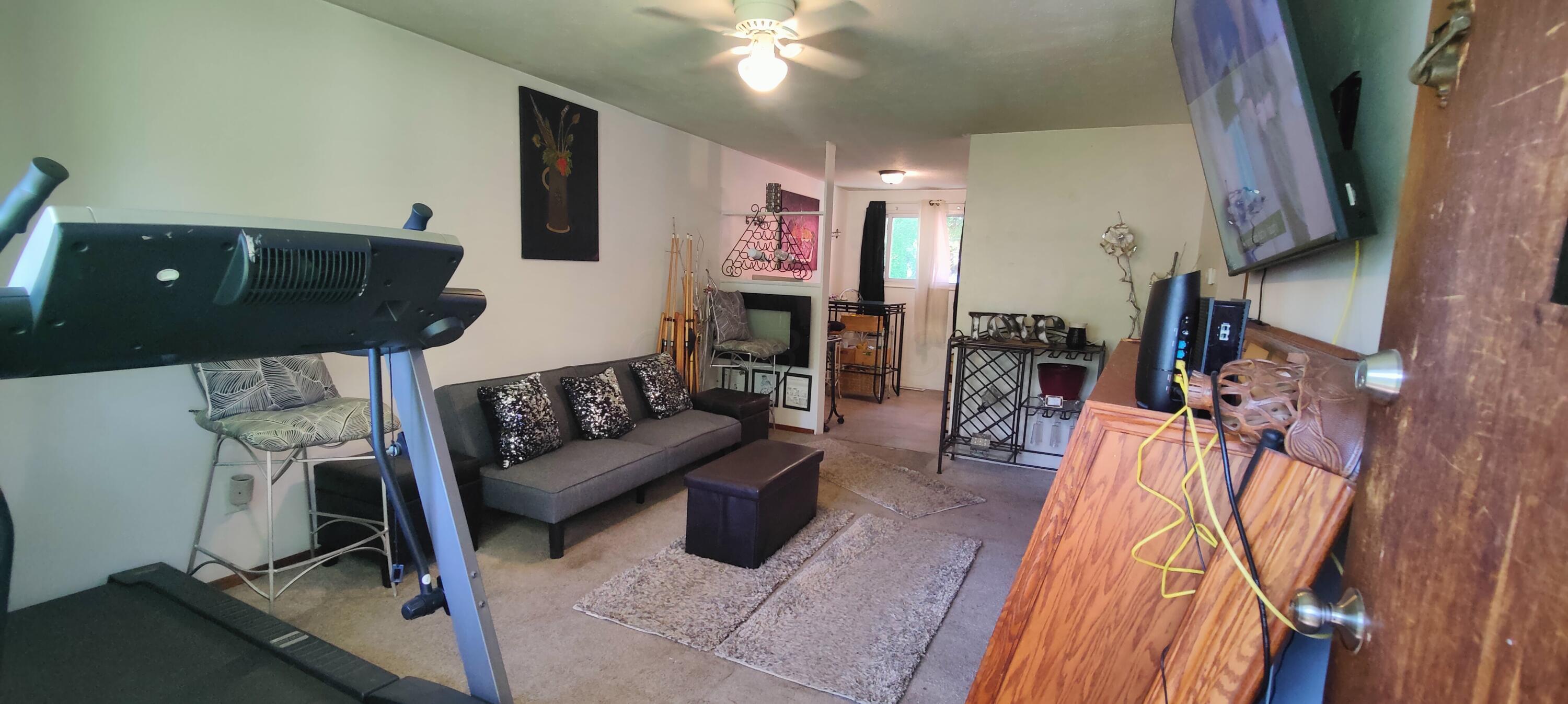 3484 E Deshler Avenue Property Photo 7
