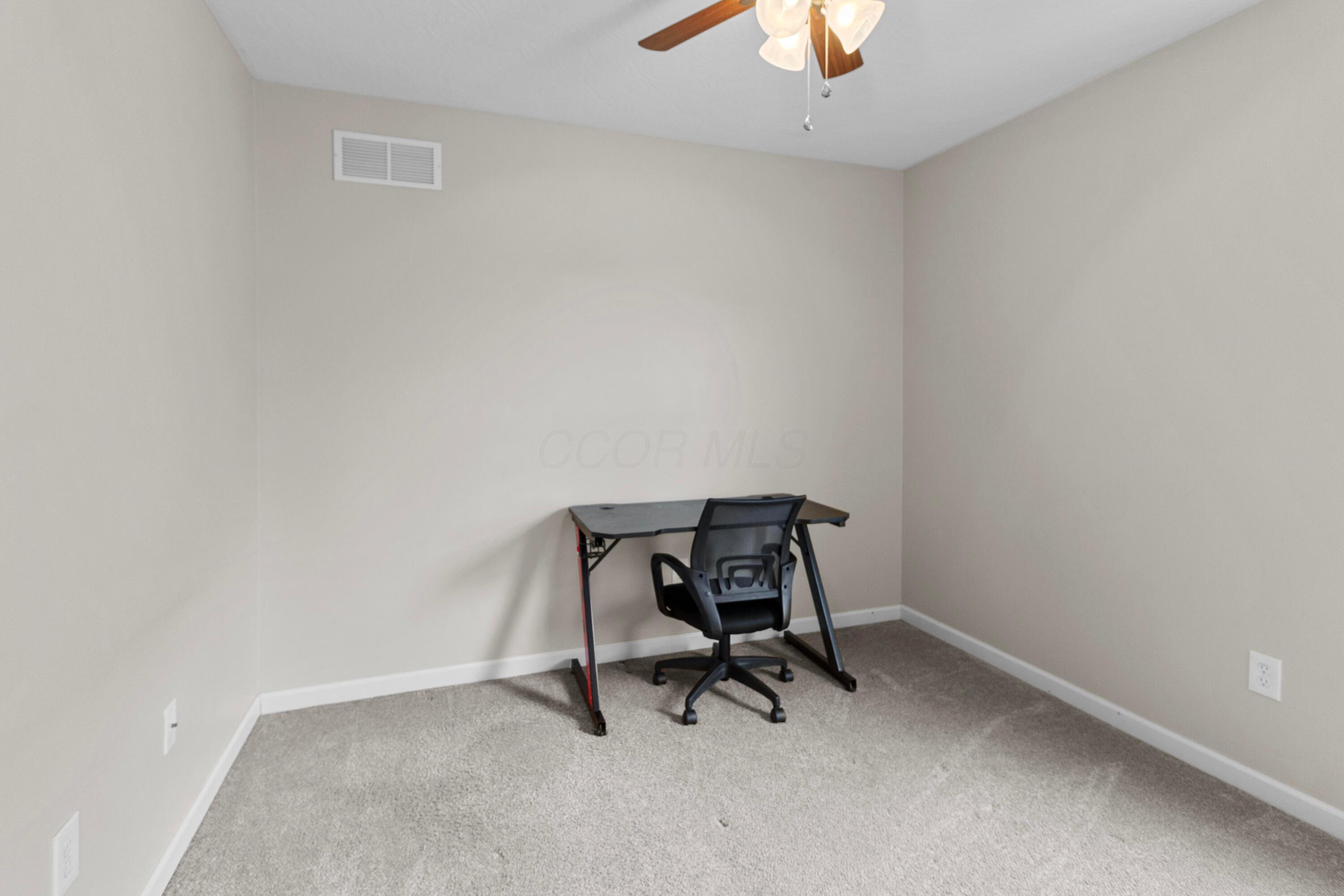 159 Chestnut Commons Drive Property Photo 10