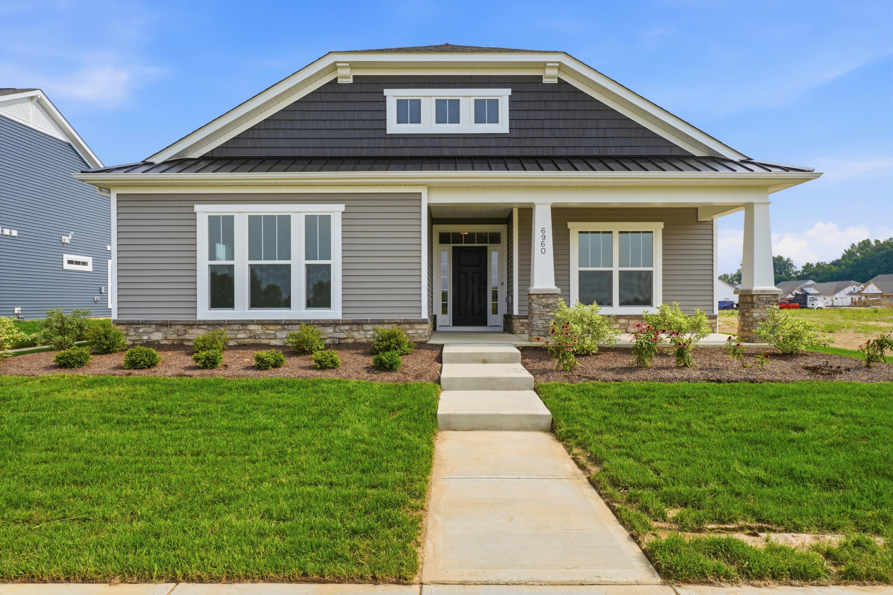 6960 Corsican Loop N Property Photo 1