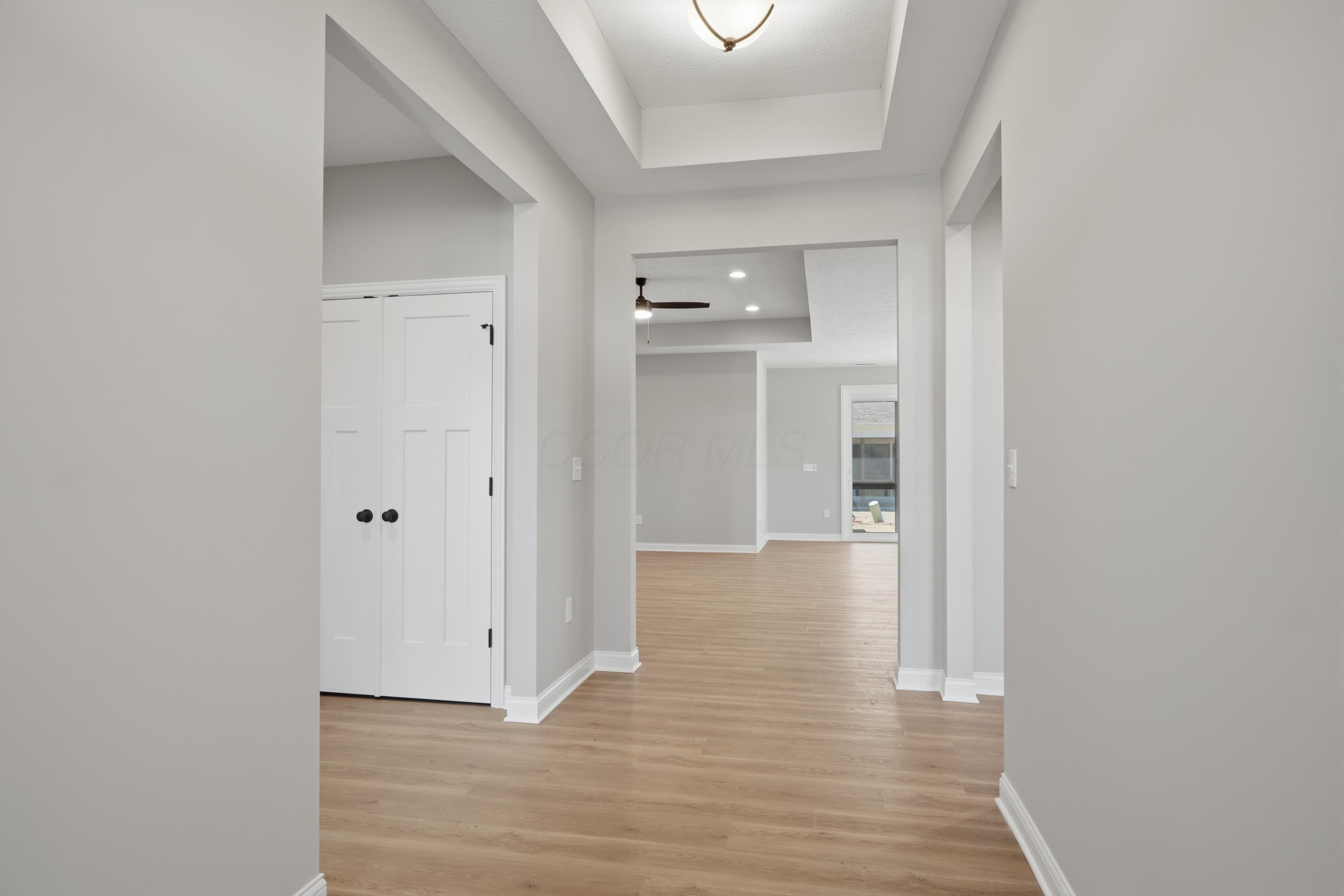 6960 Corsican Loop N Property Photo 4