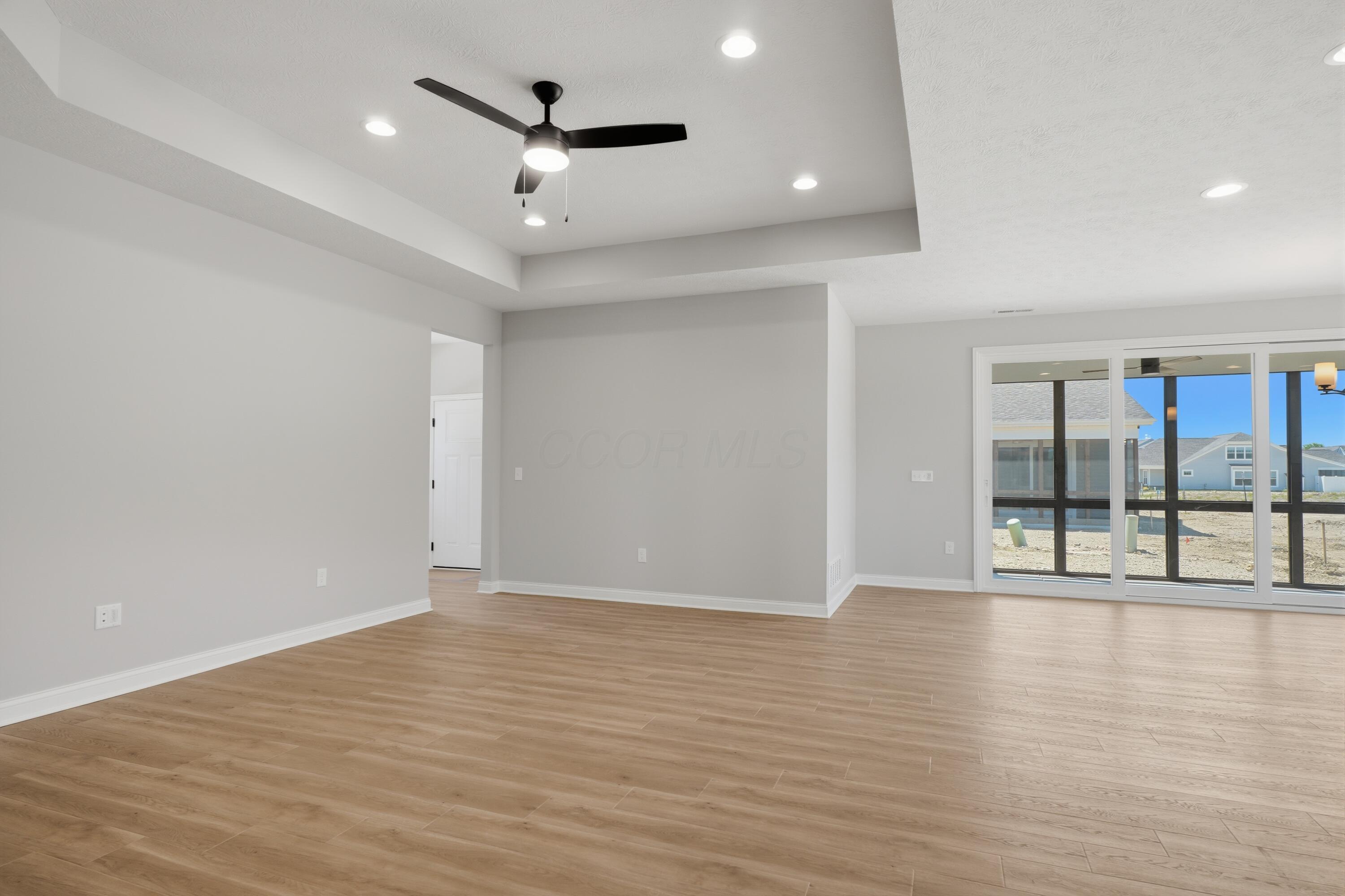 6960 Corsican Loop N Property Photo 6