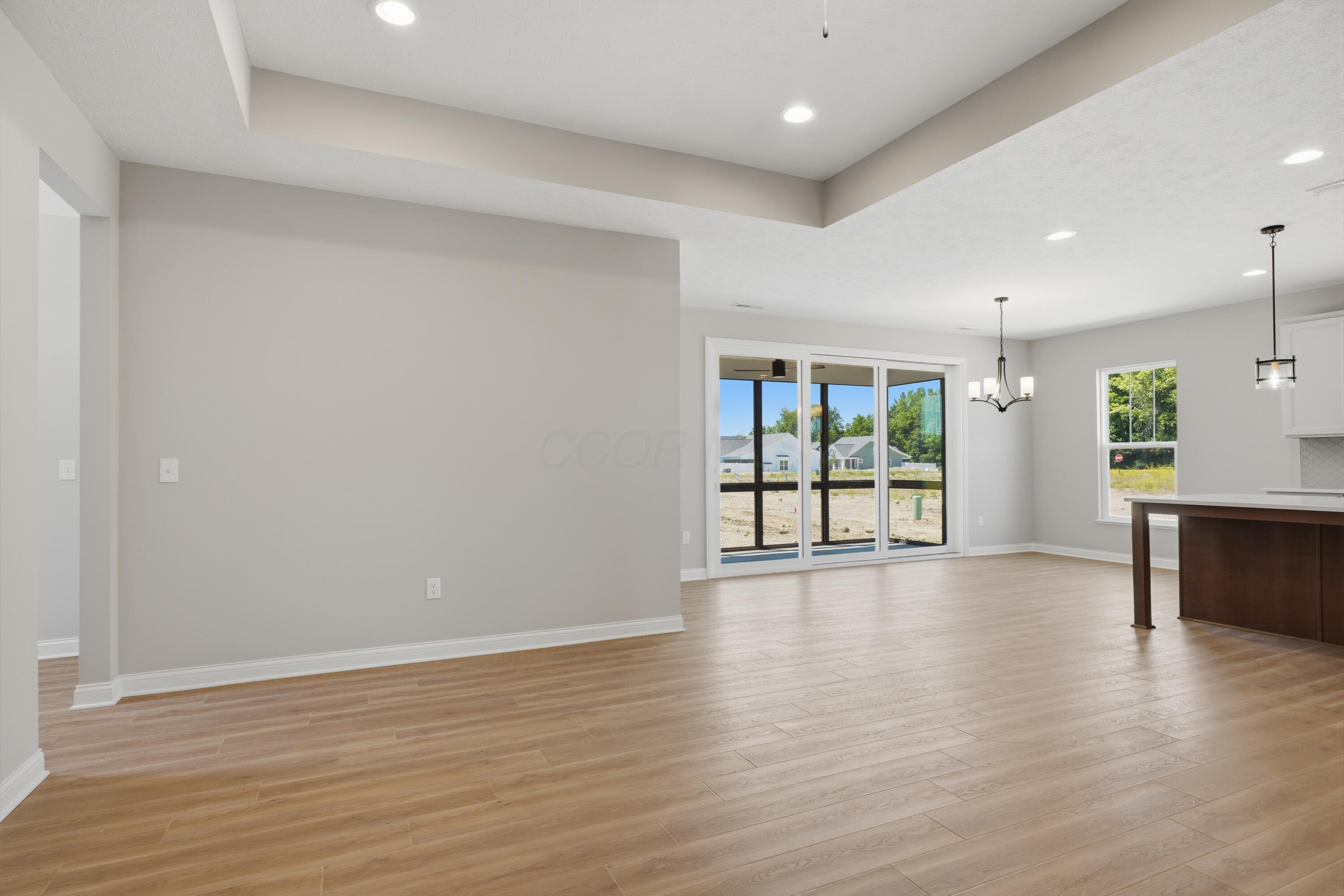 6960 Corsican Loop N Property Photo 8
