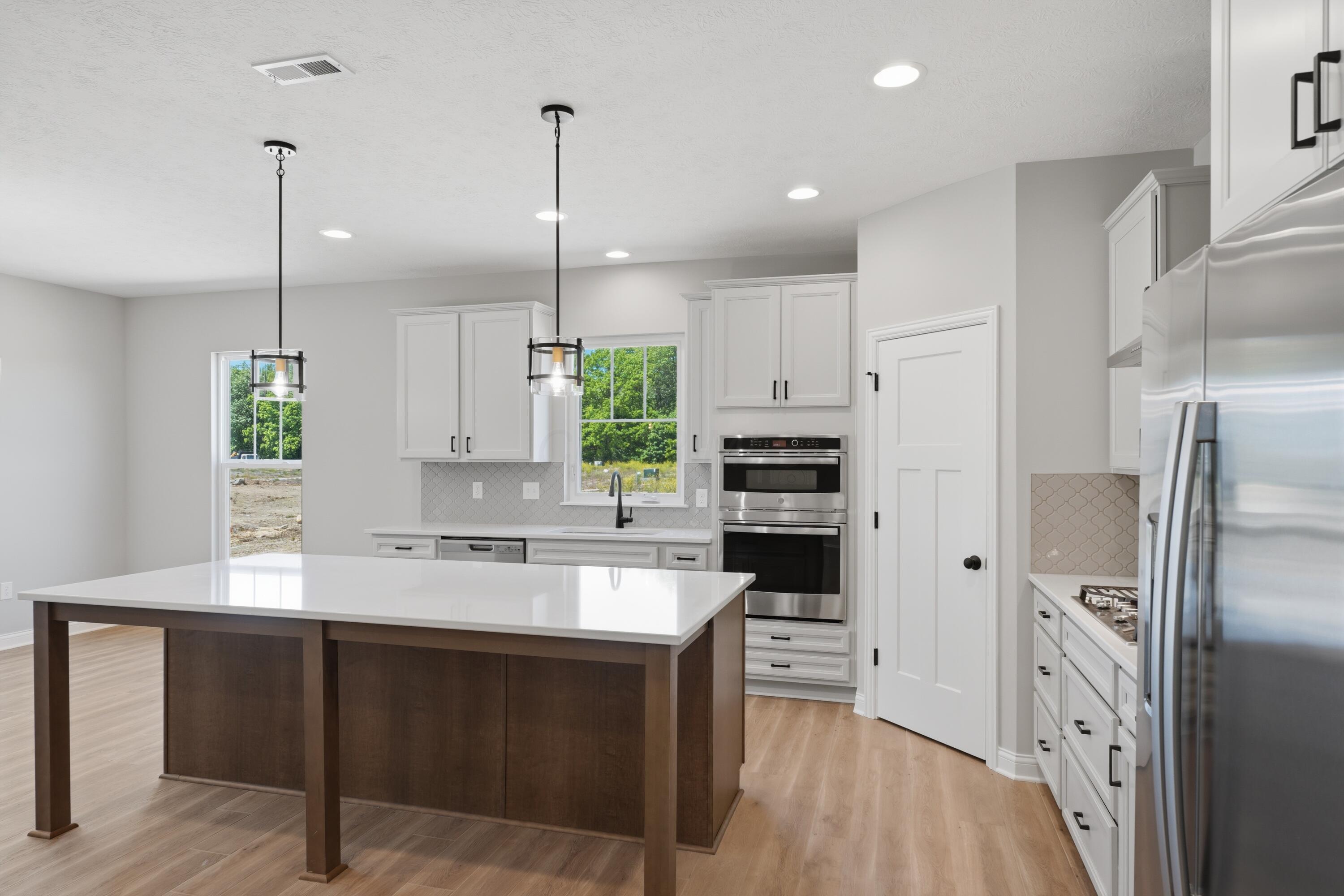 6960 Corsican Loop N Property Photo 10