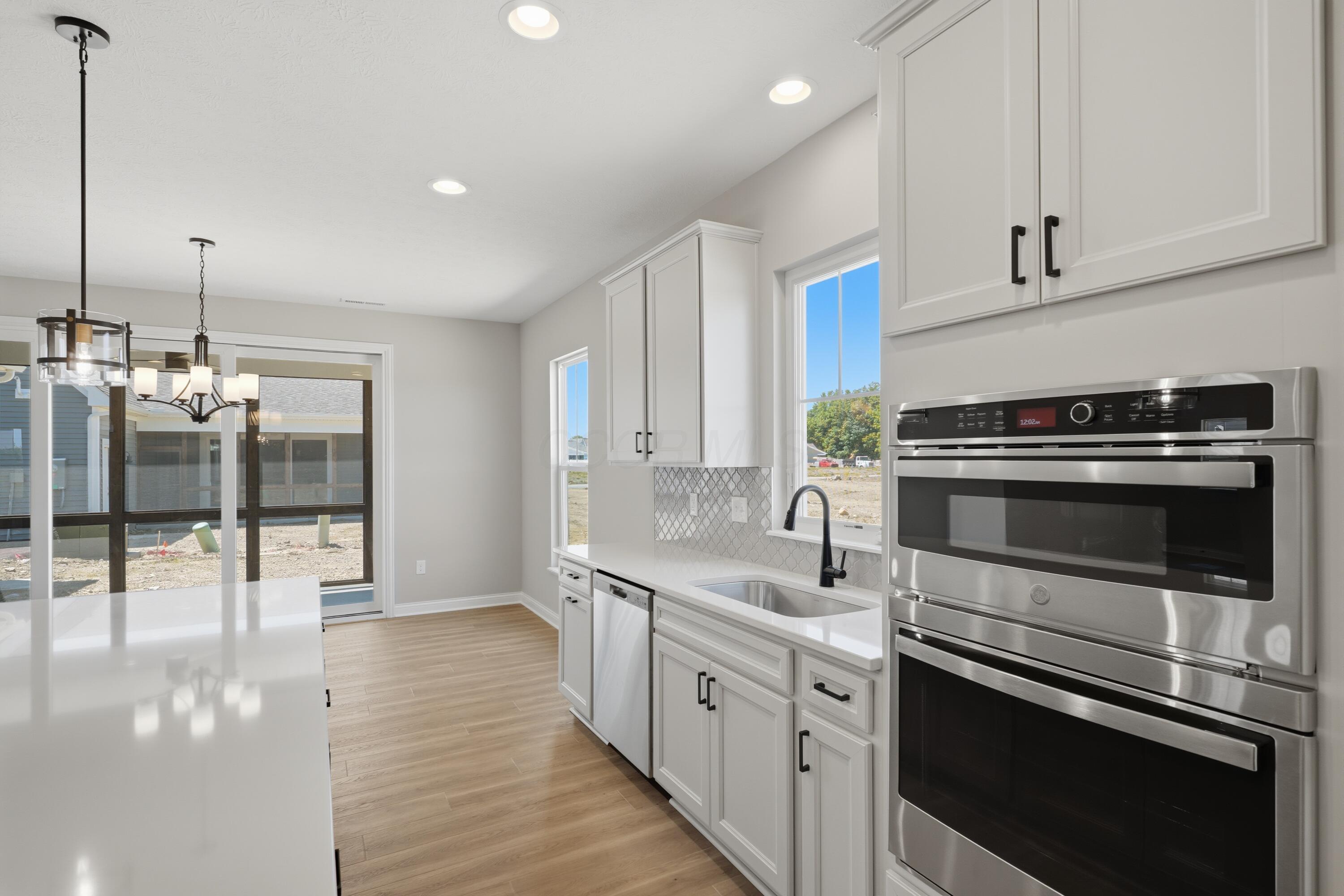 6960 Corsican Loop N Property Photo 13
