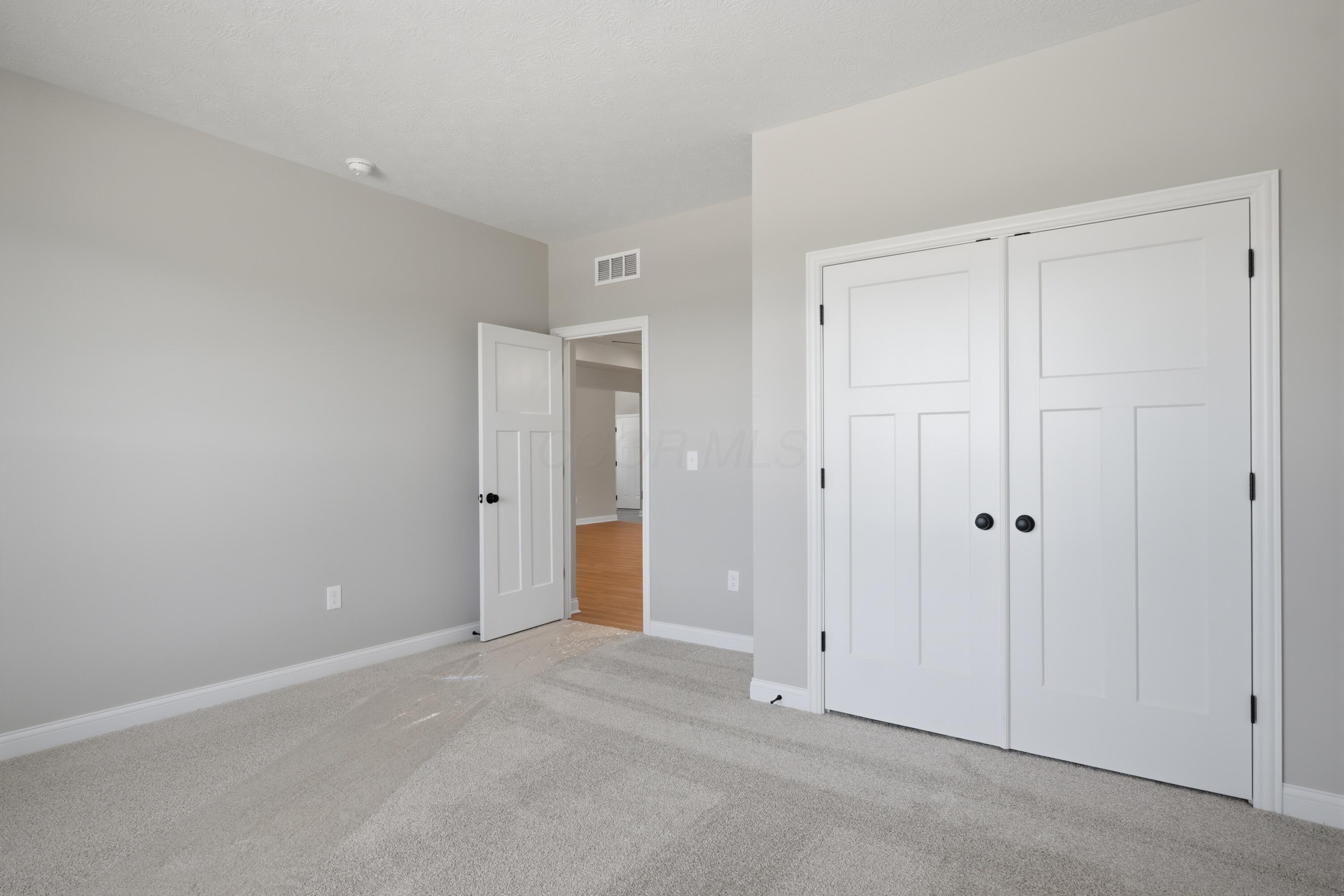 6960 Corsican Loop N Property Photo 17