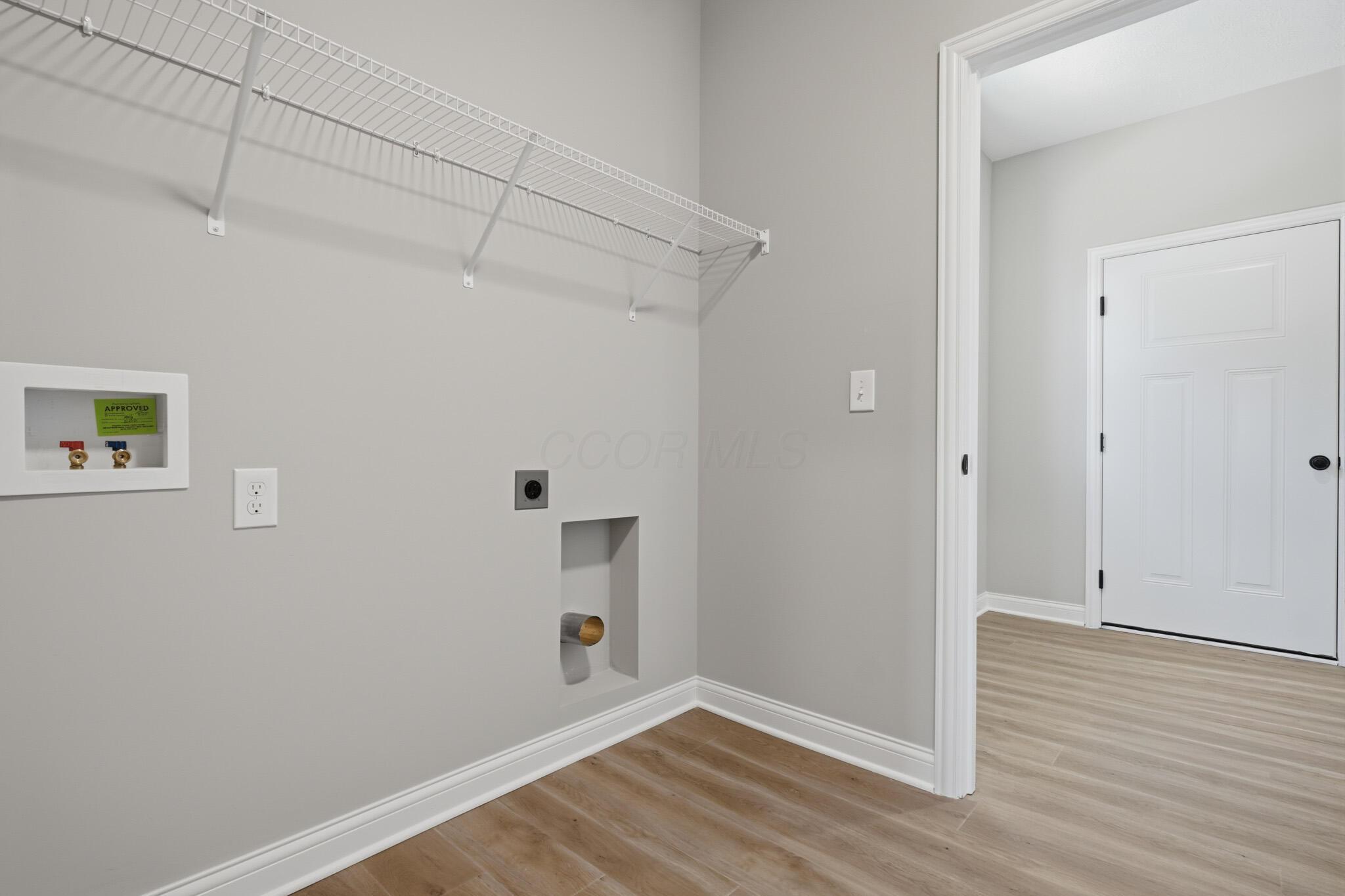 6960 Corsican Loop N Property Photo 21