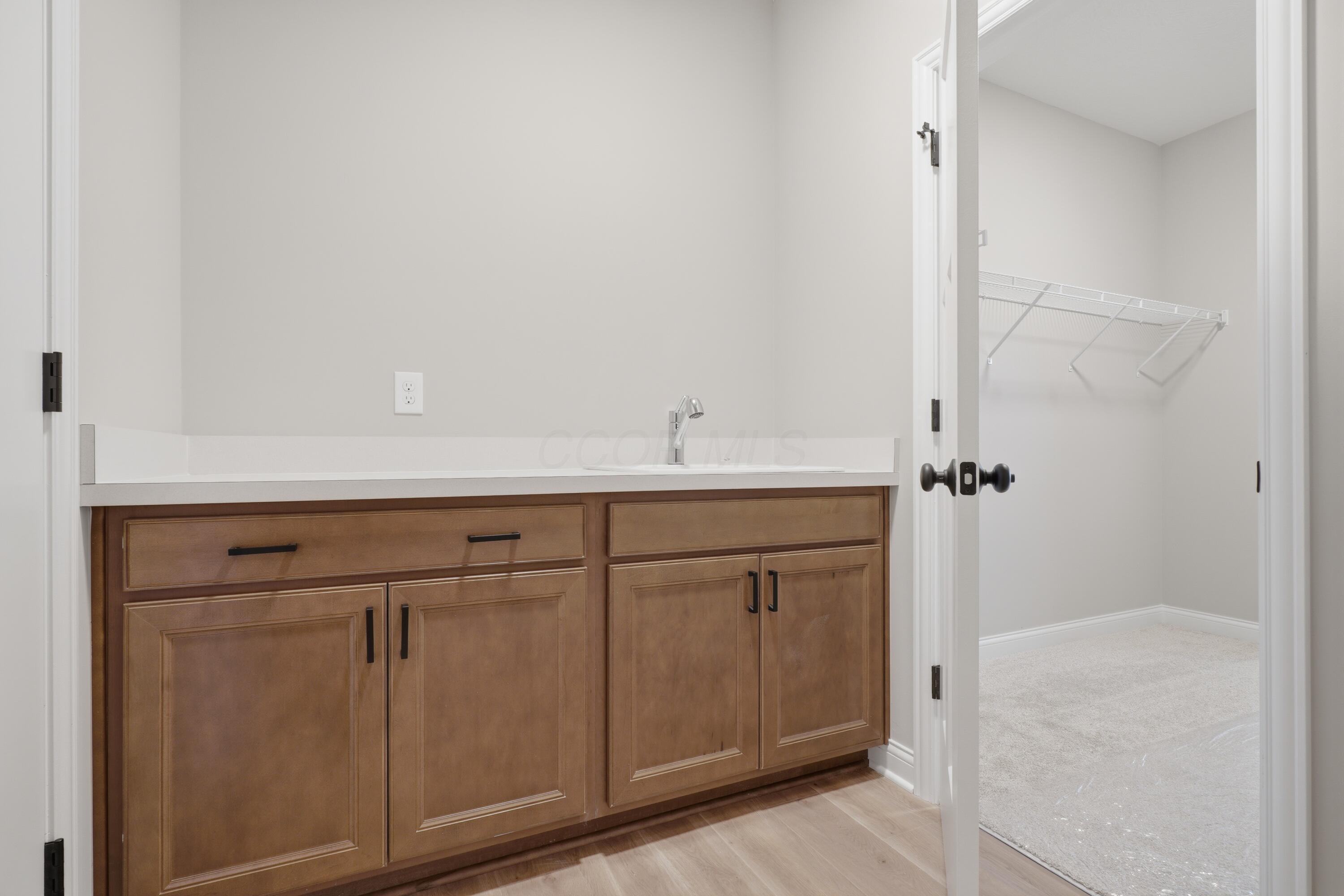 6960 Corsican Loop N Property Photo 22