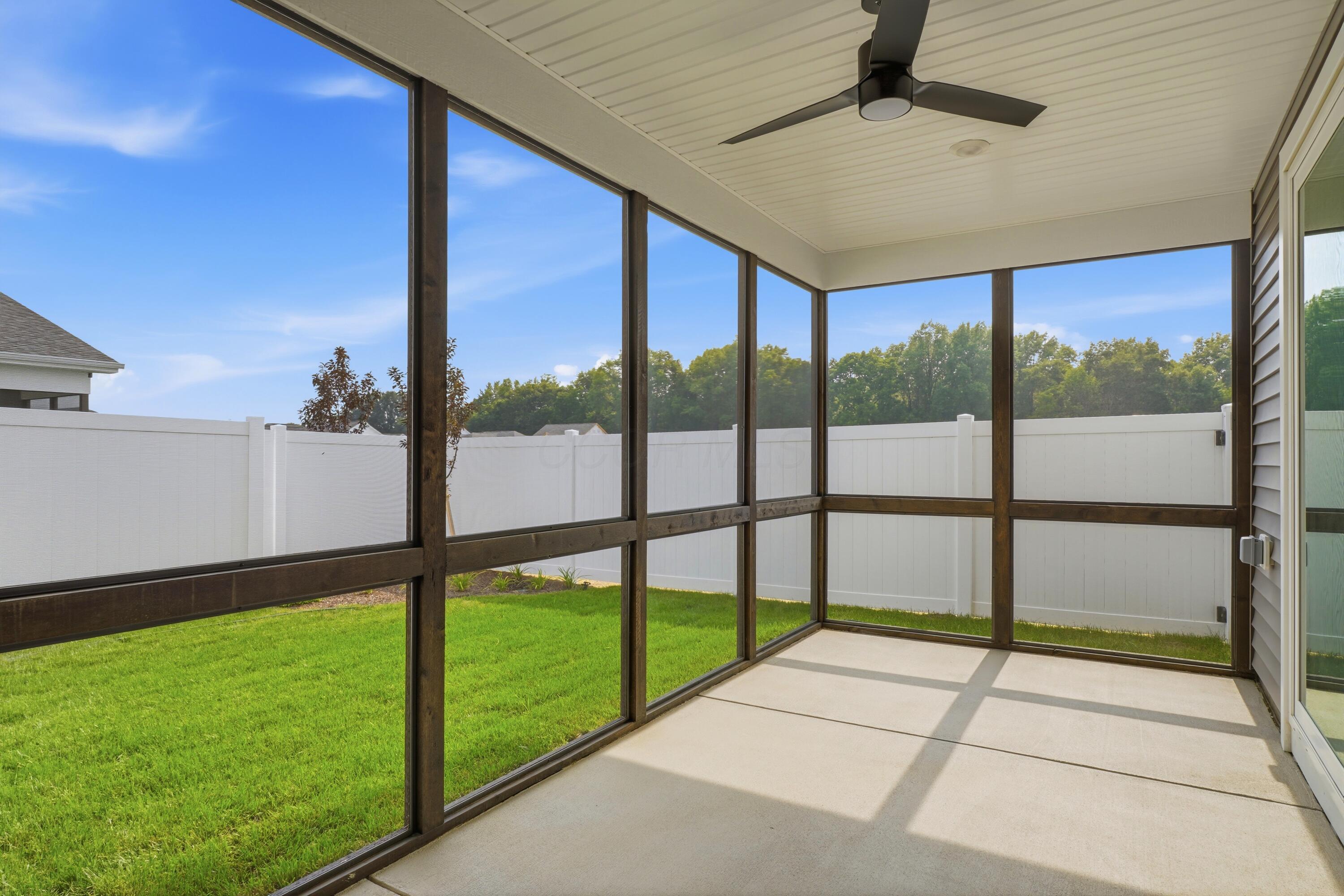 6960 Corsican Loop N Property Photo 33