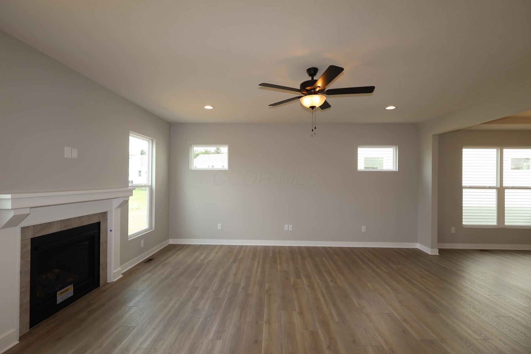 1030 Saddle Tank Drive Property Photo 5
