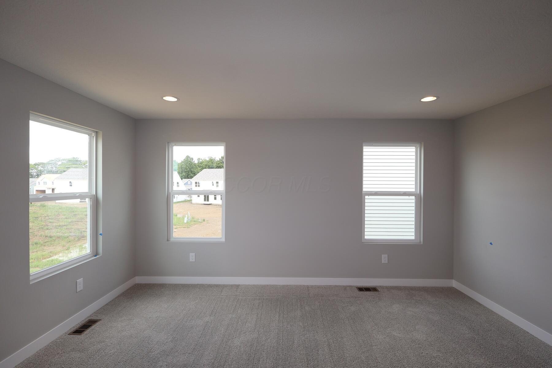 1030 Saddle Tank Drive Property Photo 10