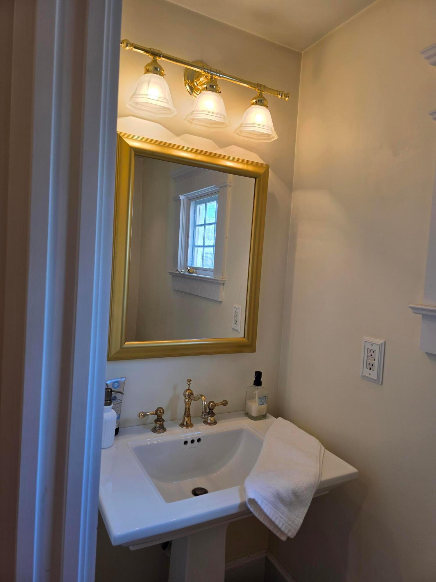 901 Madison Avenue Property Photo 13
