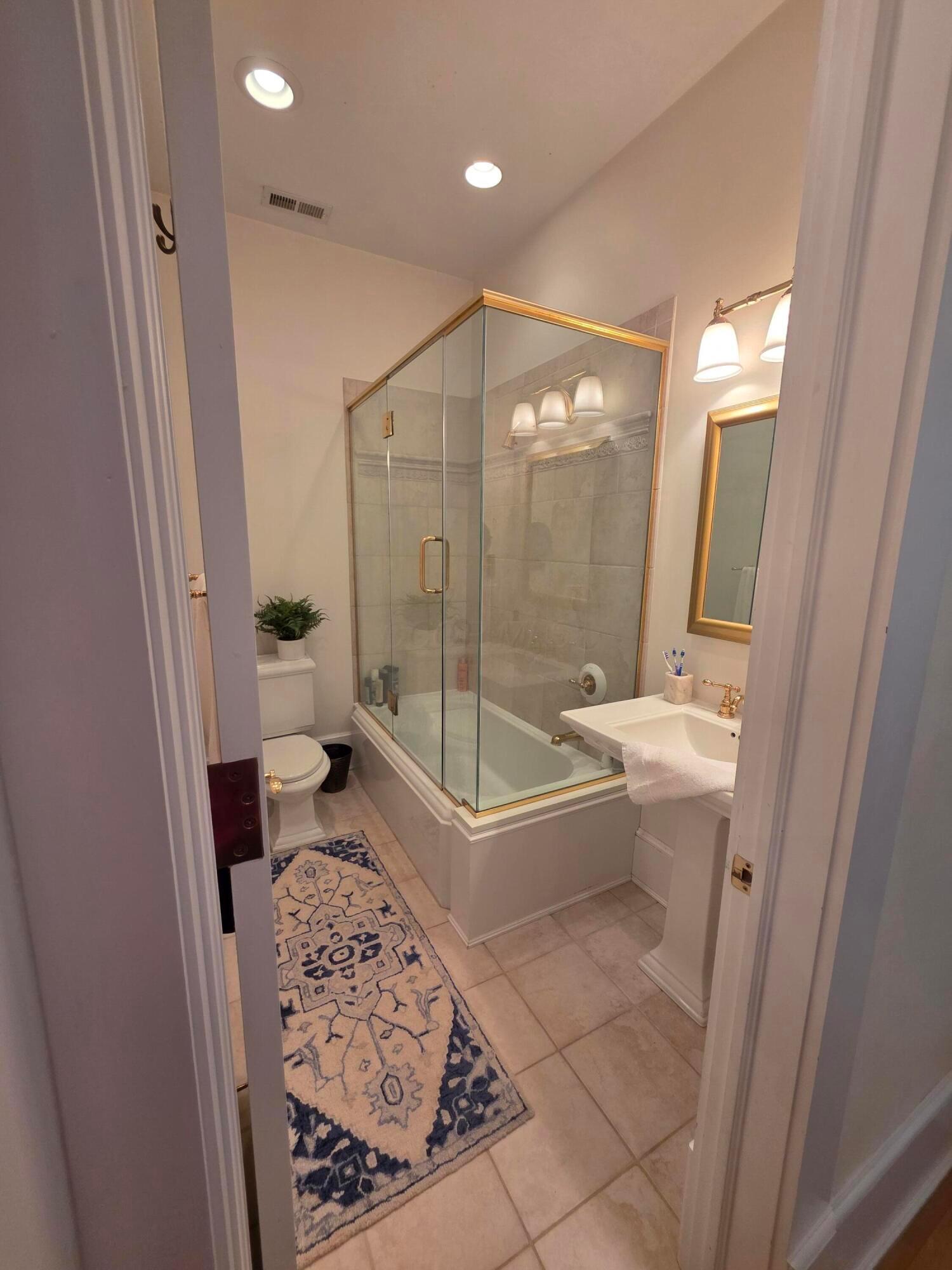 901 Madison Avenue Property Photo 15