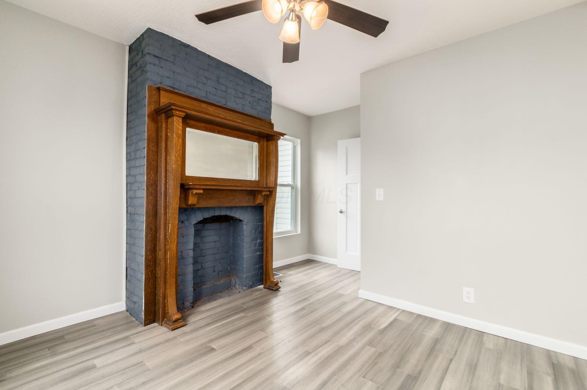 209 S Ogden Avenue Property Photo 38