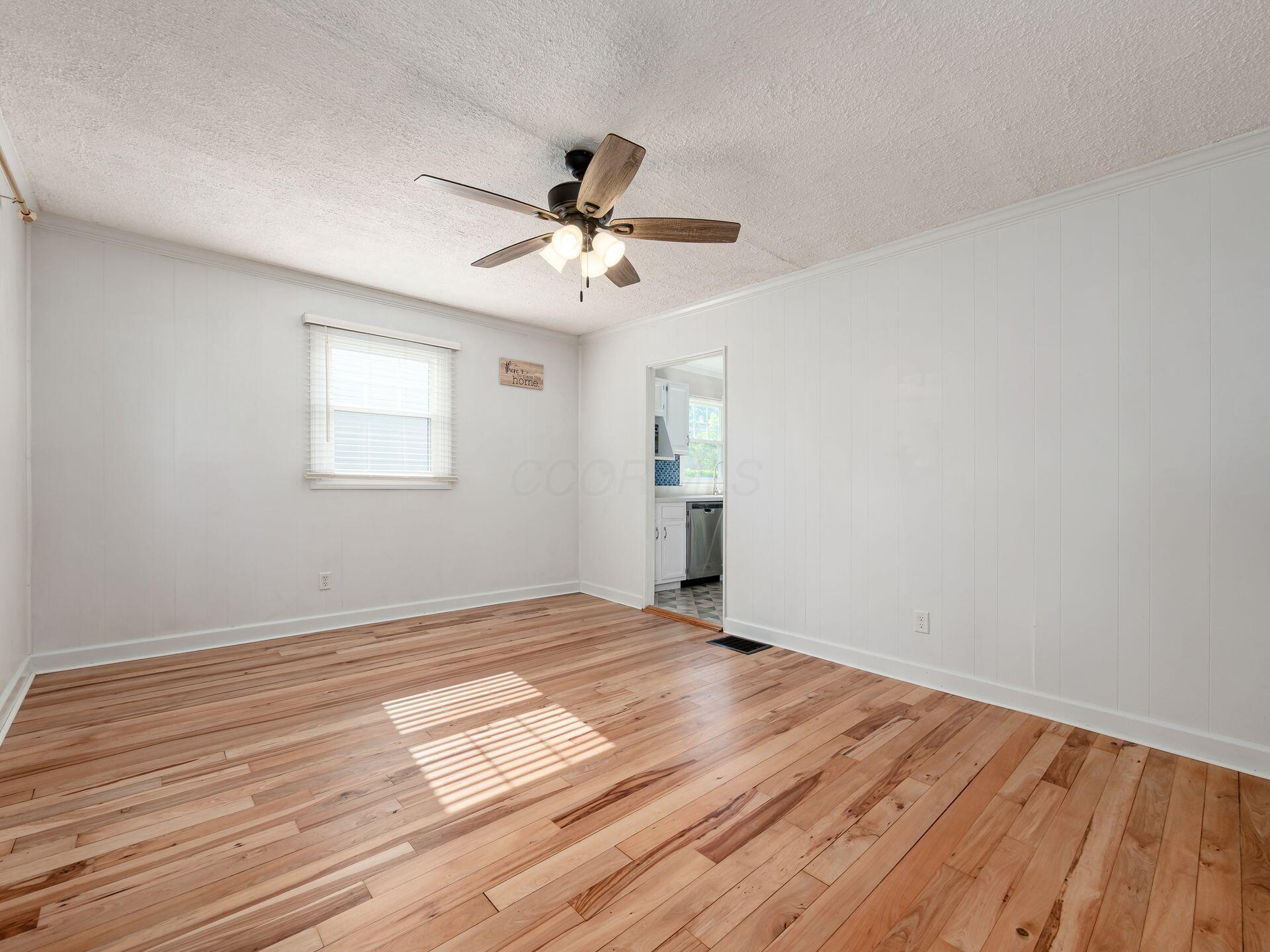 199 E Weisheimer Road Property Photo 3