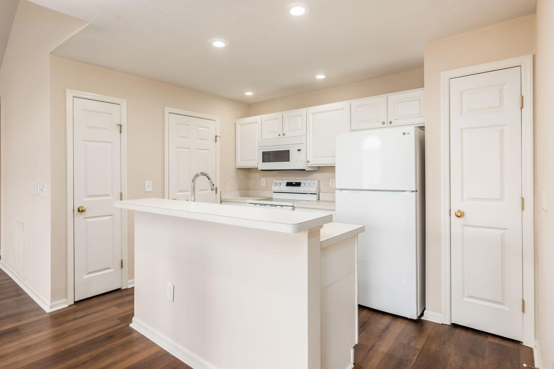 4993 Ivyvine Boulevard Property Photo 4