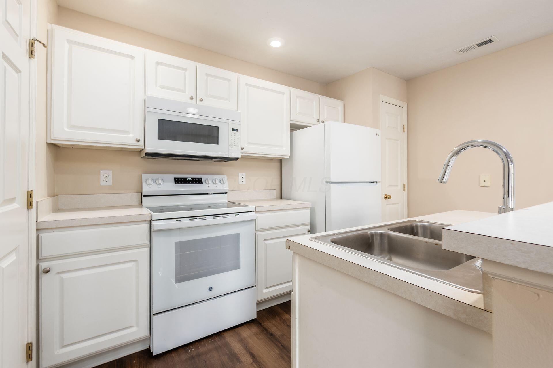 4993 Ivyvine Boulevard Property Photo 13