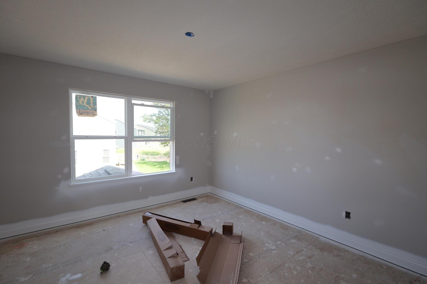 545 Fadley Loop E Property Photo 11