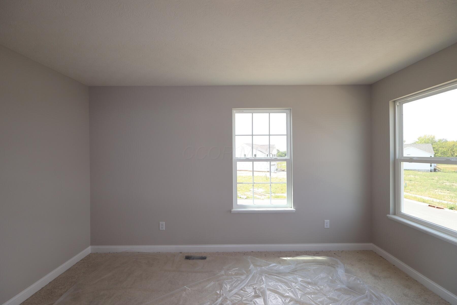 545 Fadley Loop E Property Photo 13