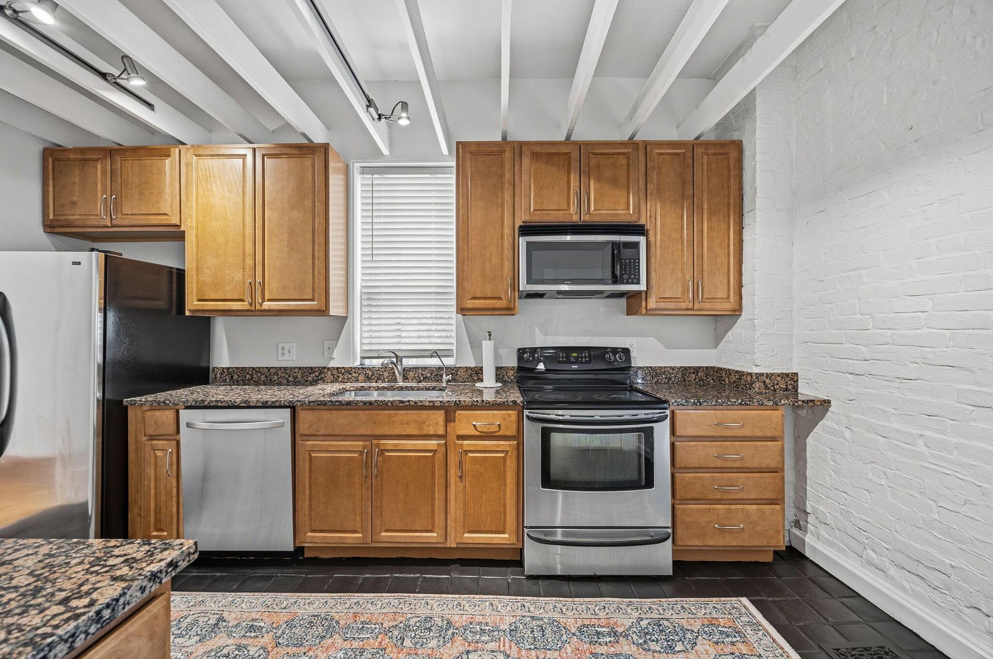 39 Clark Place Property Photo 16