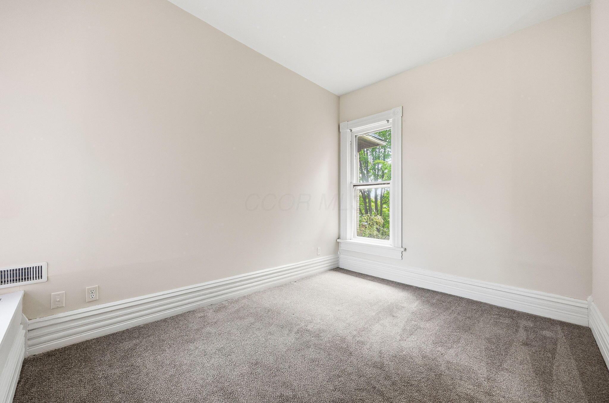 39 Clark Place Property Photo 25