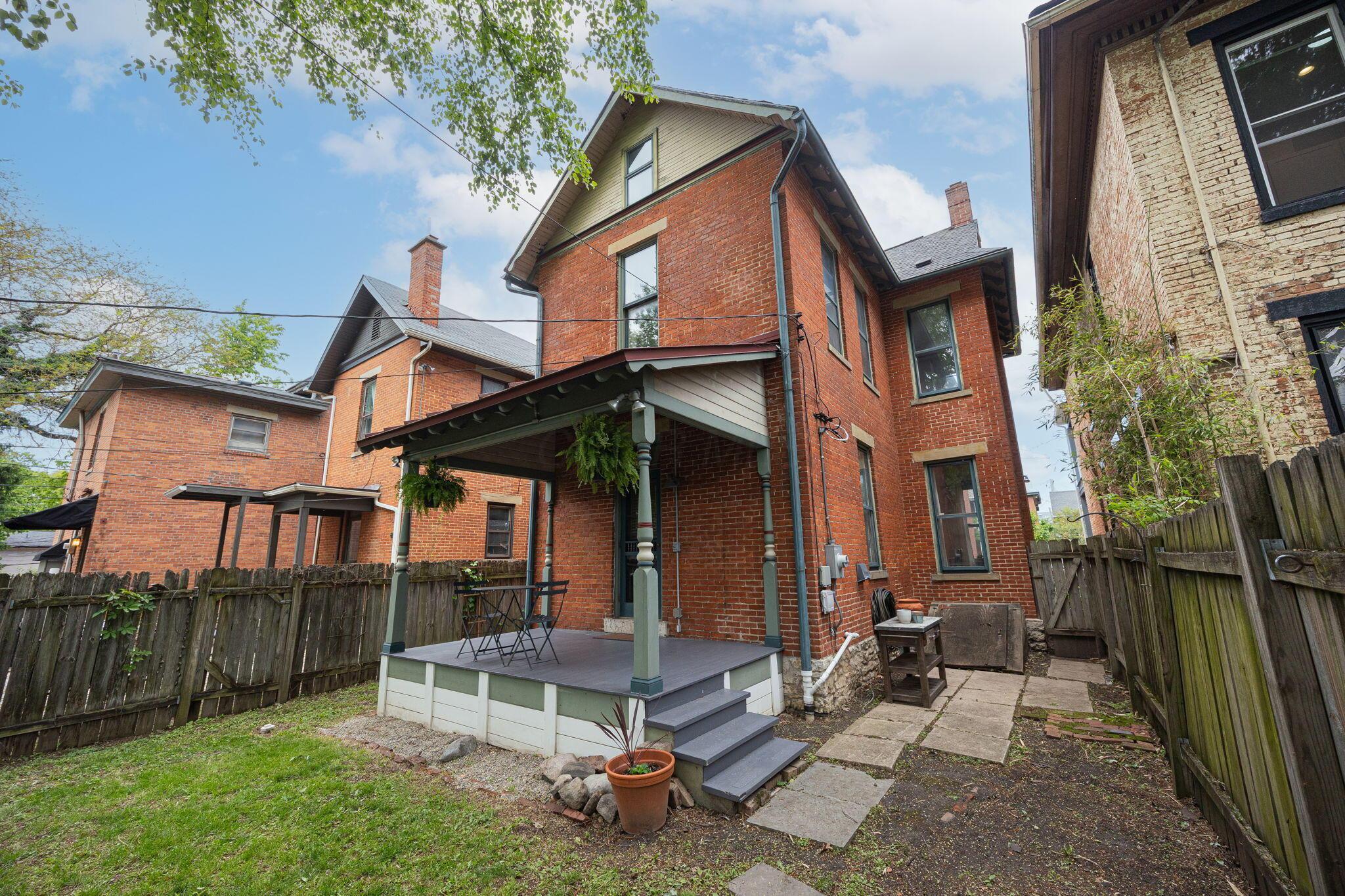 39 Clark Place Property Photo 37