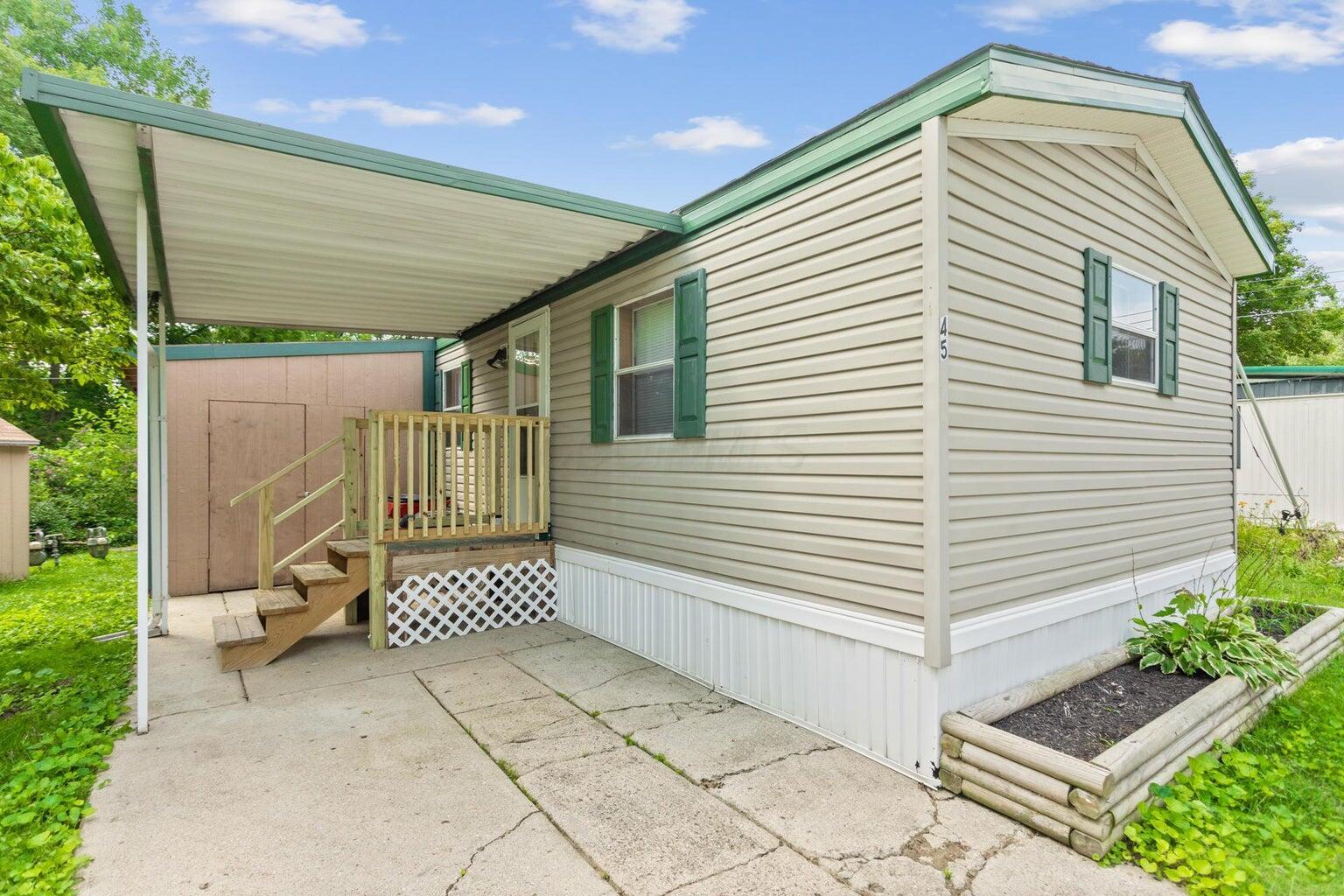1000 W Main Street, 45 Property Photo 1
