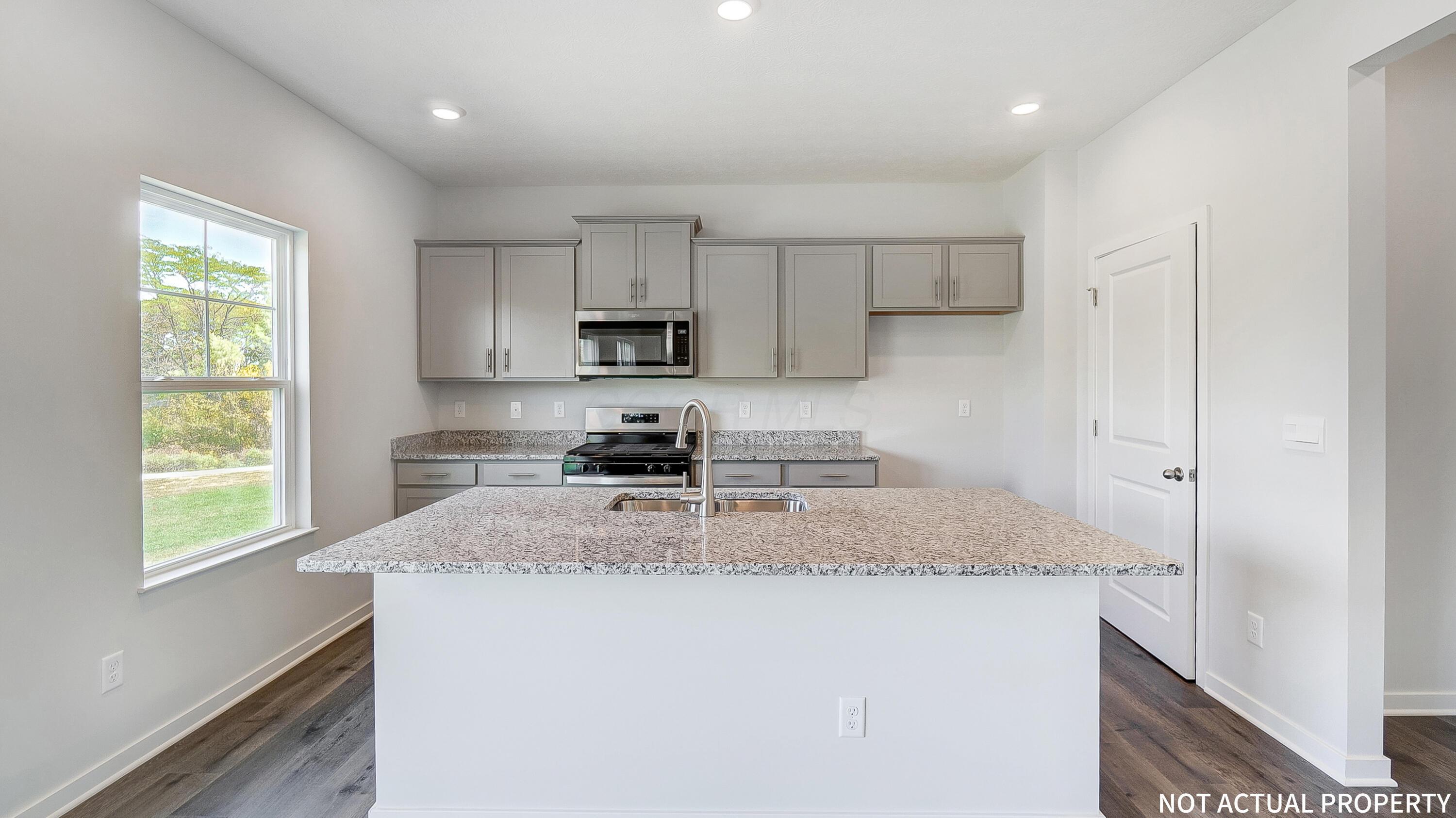 602 Madison Way Property Photo 10