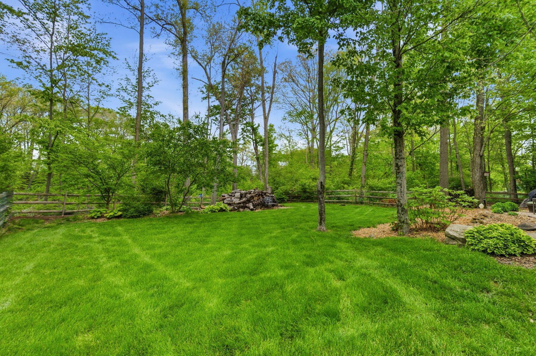 689 Maketewah Drive Property Photo 3