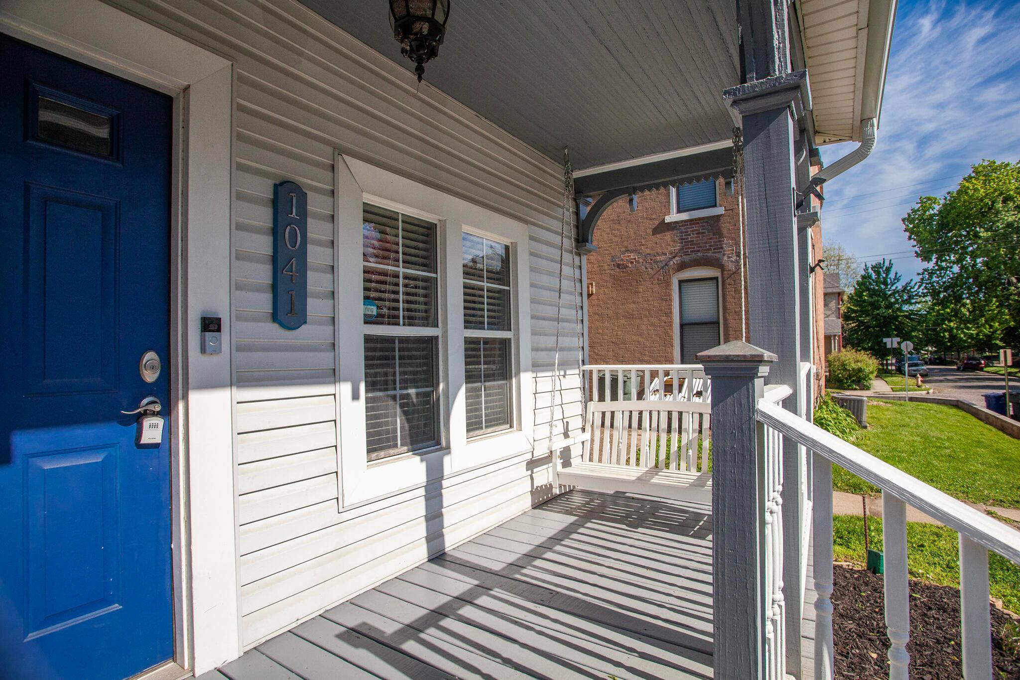 1041 Oregon Avenue Property Photo 1