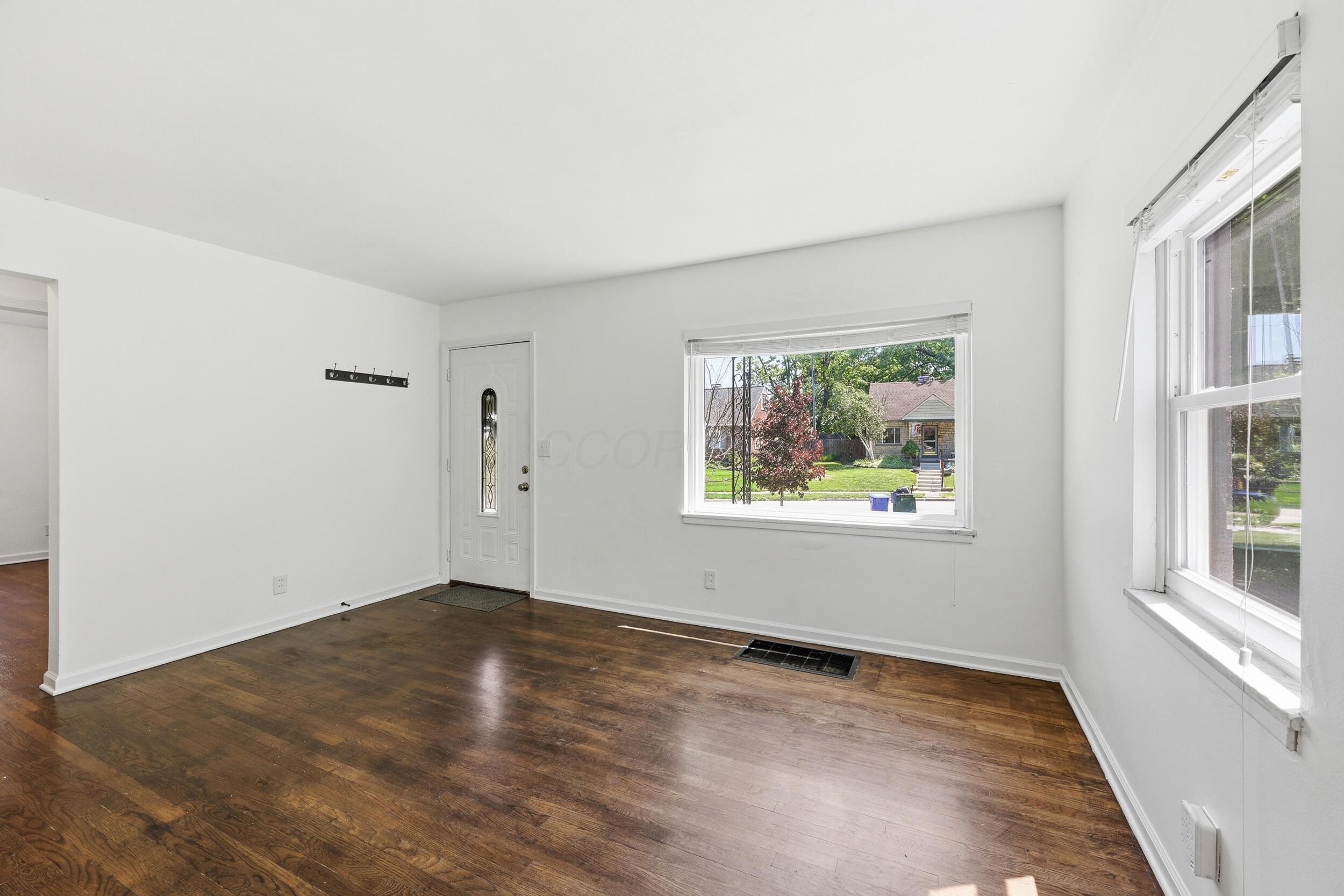 943 S Chesterfield Road Property Photo 7