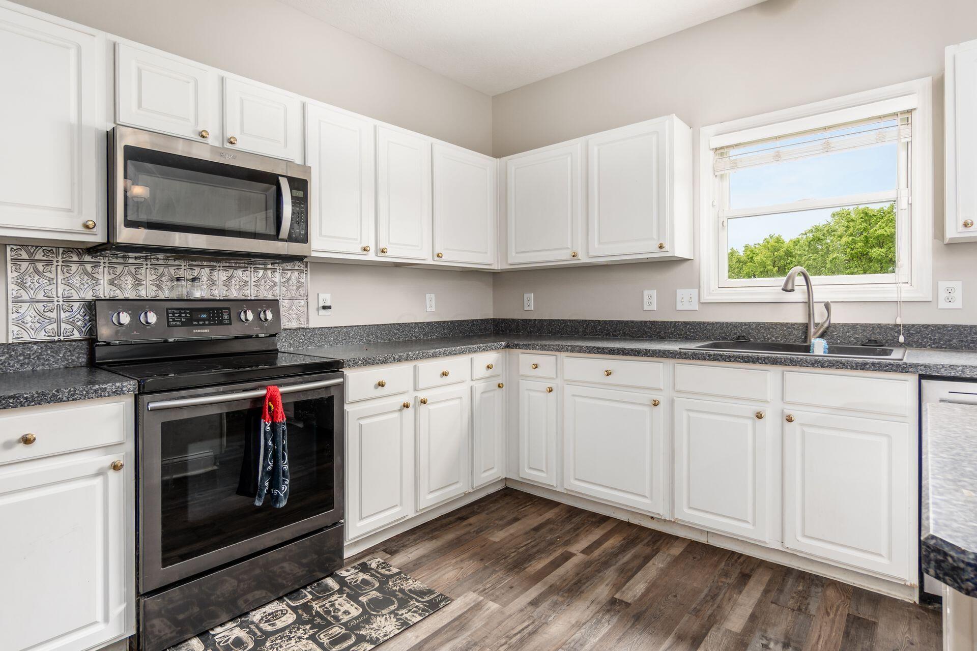 6176 Pollard Place Drive Property Photo 11