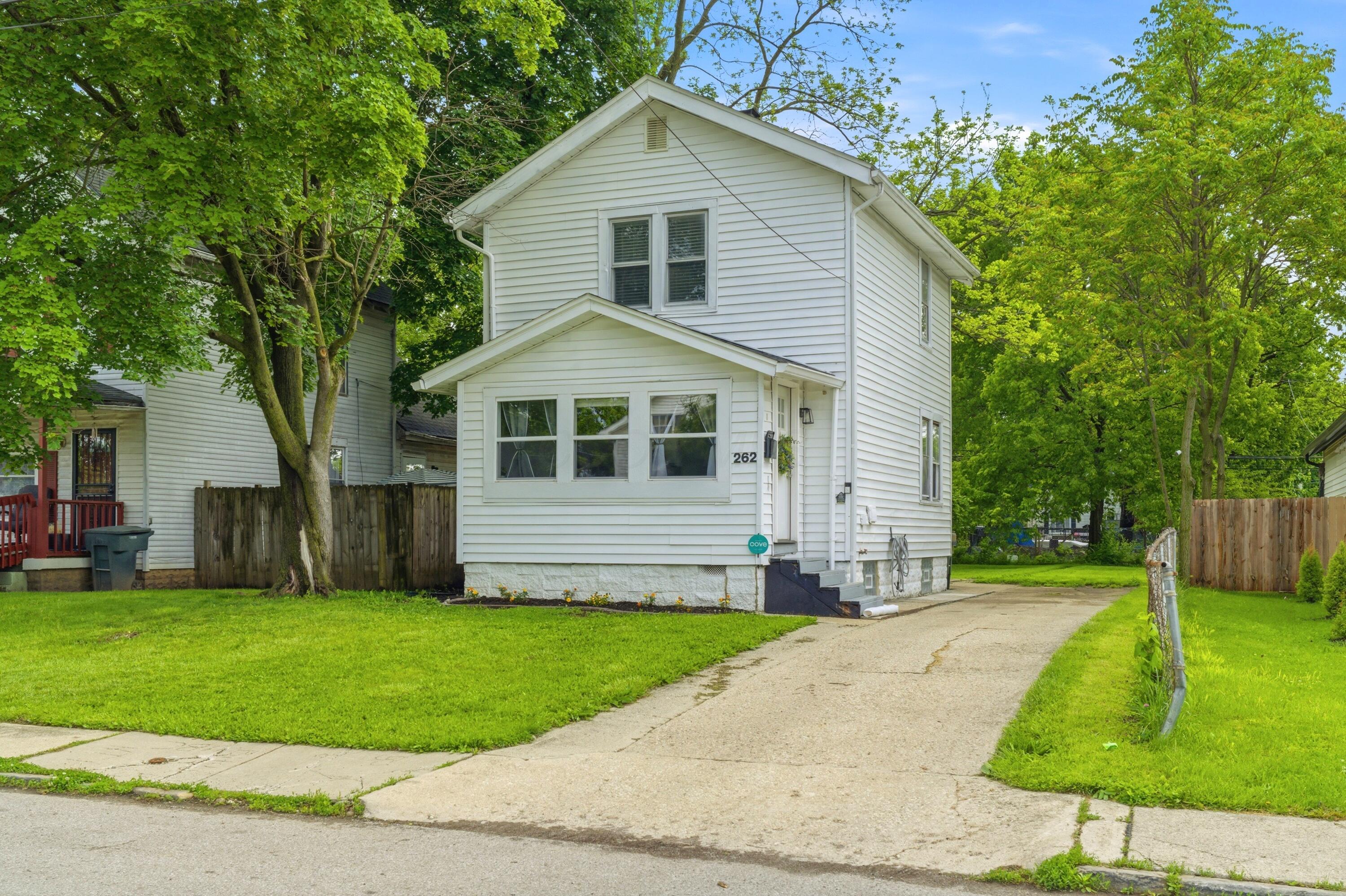262 Lechner Avenue Property Photo 1