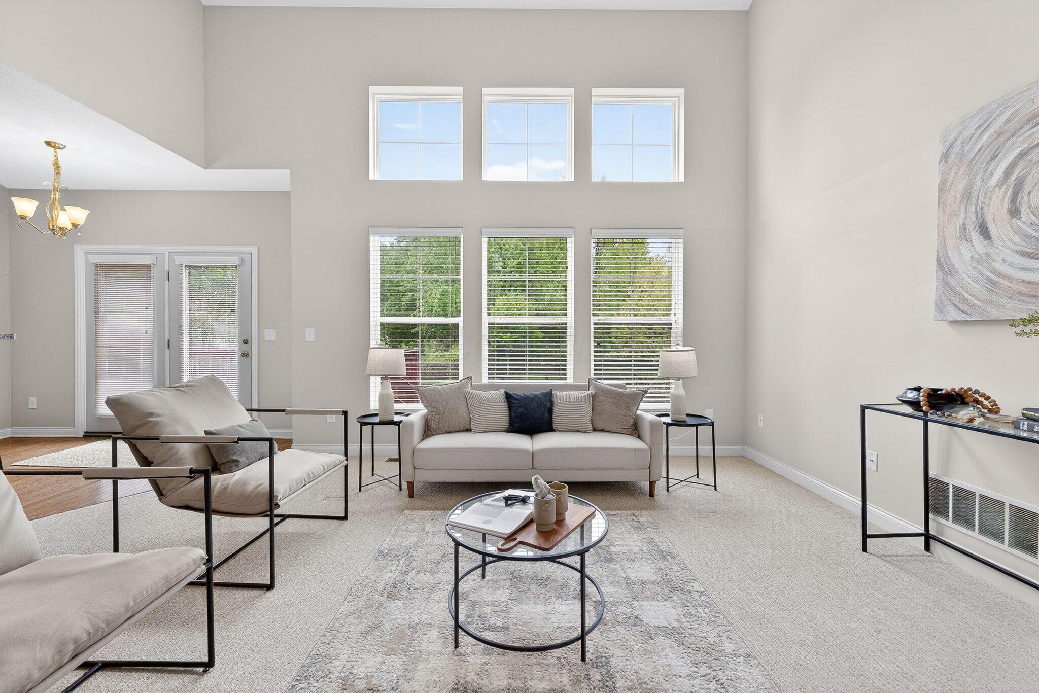 10228 Summersweet Way Property Photo 2